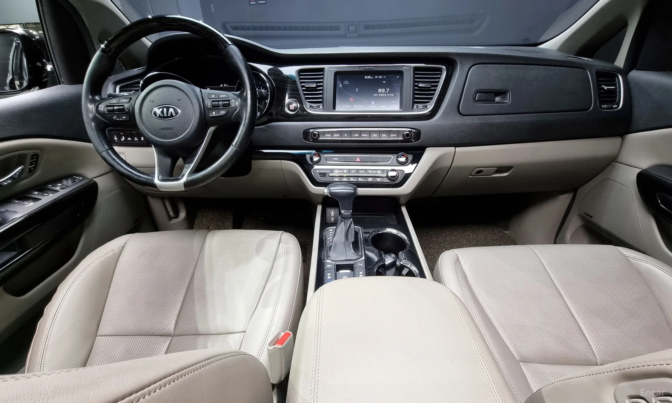 Kia Carnival превью 4