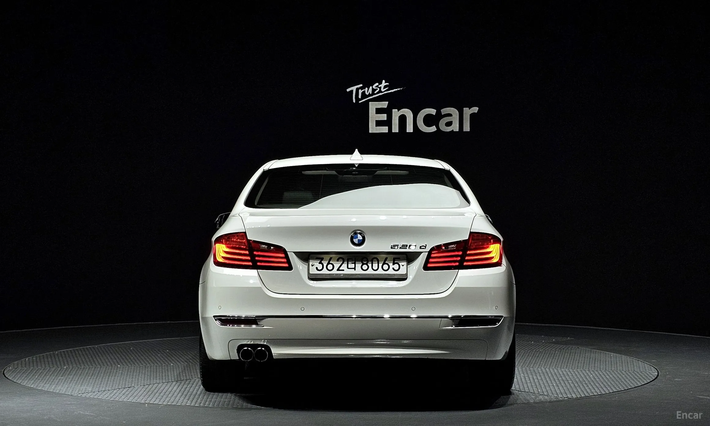BMW 5 Series (F10) превью 3