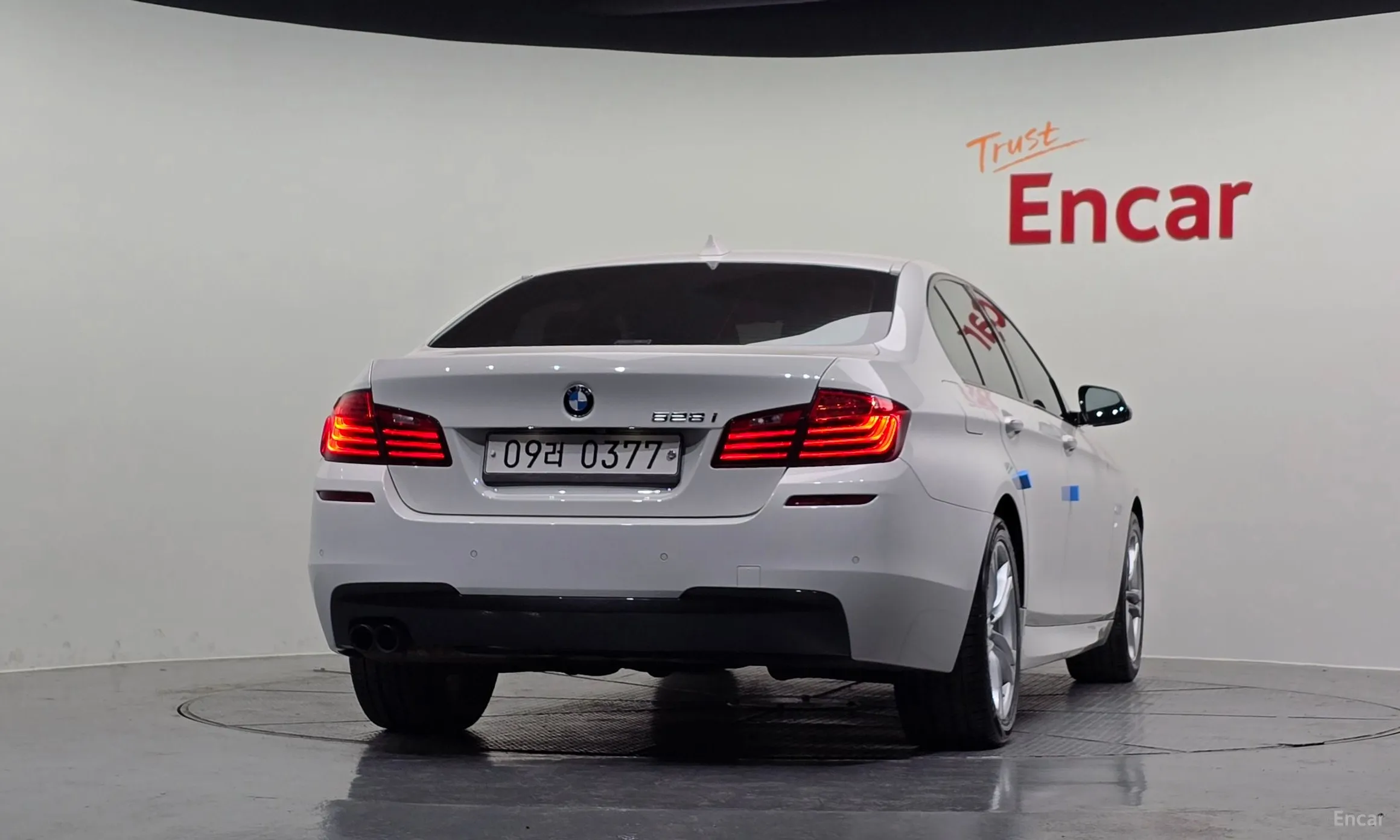 BMW 5 Series (F10) превью 3