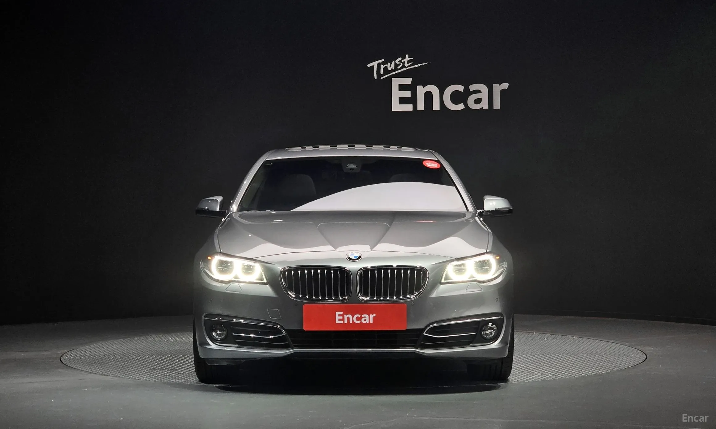 BMW 5 Series (F10) превью 2