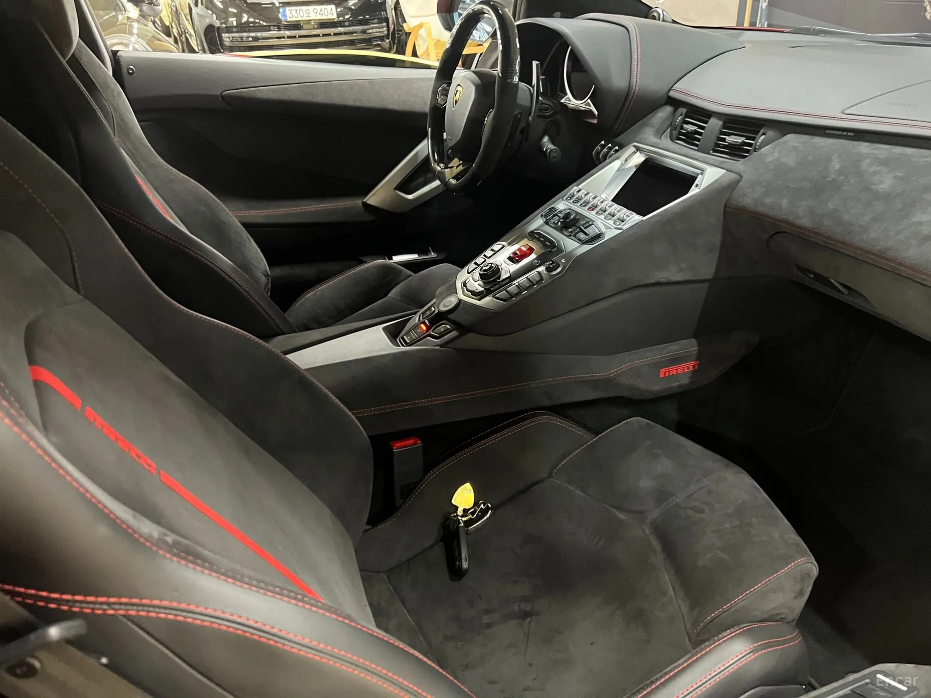 Lamborghini Aventador превью 10