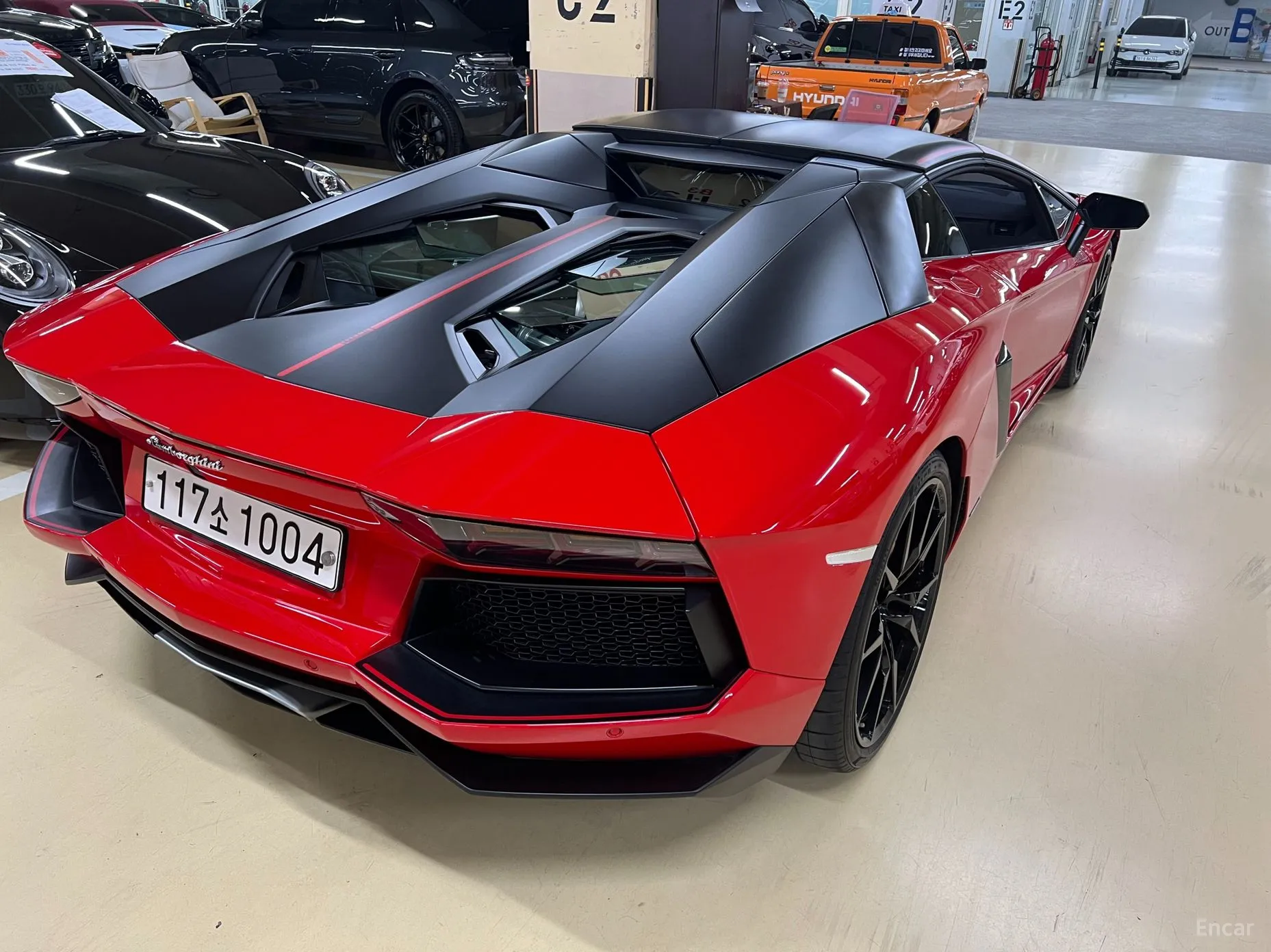 Lamborghini Aventador превью 9