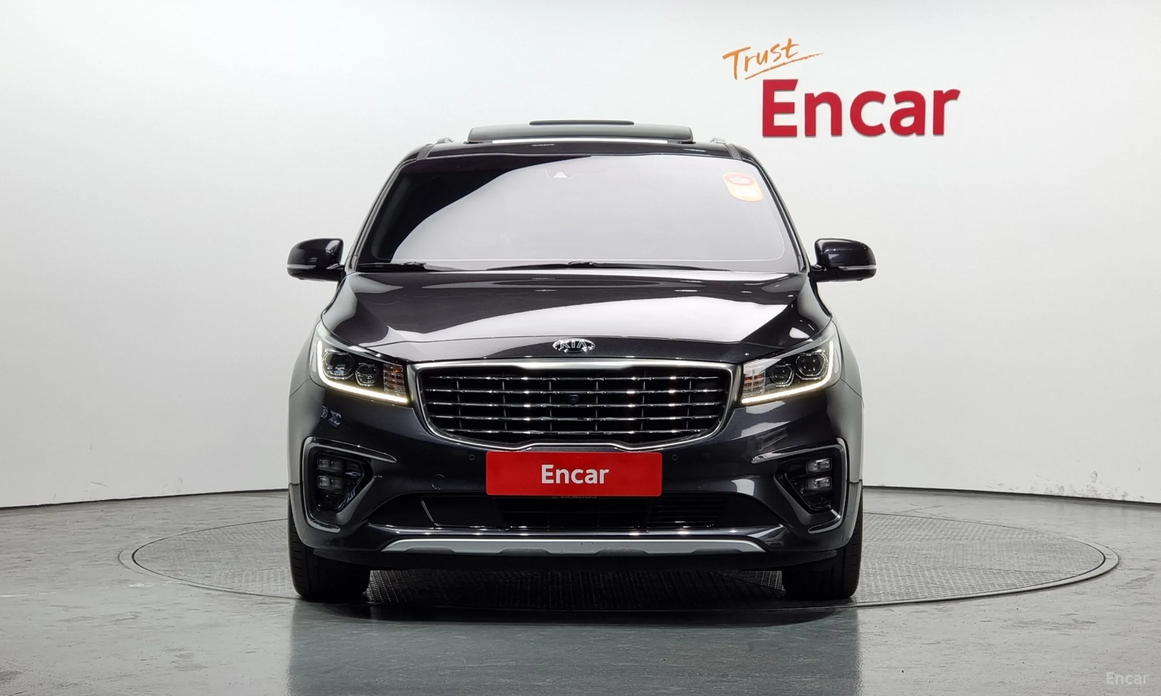 Kia Carnival превью 2