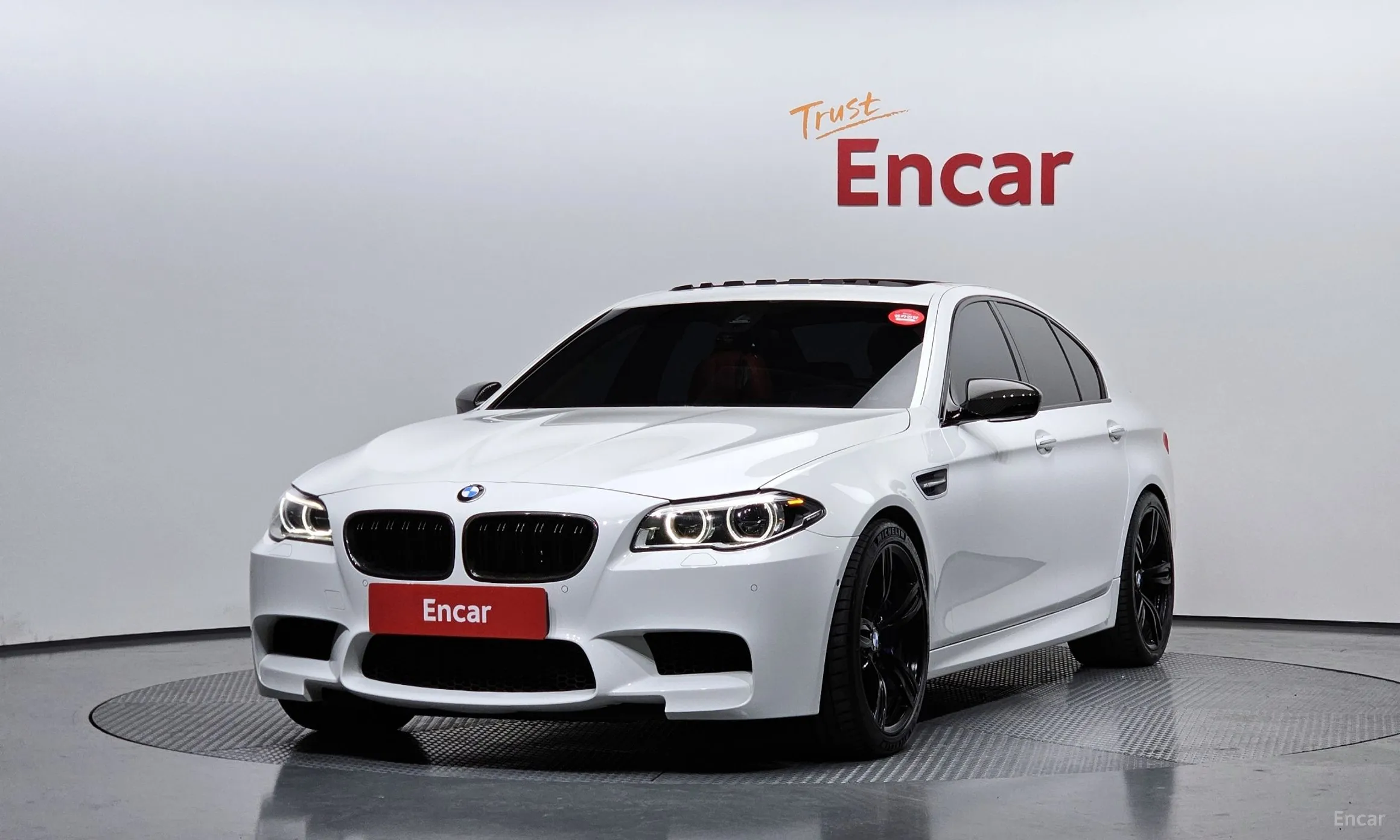 M5 (F10)