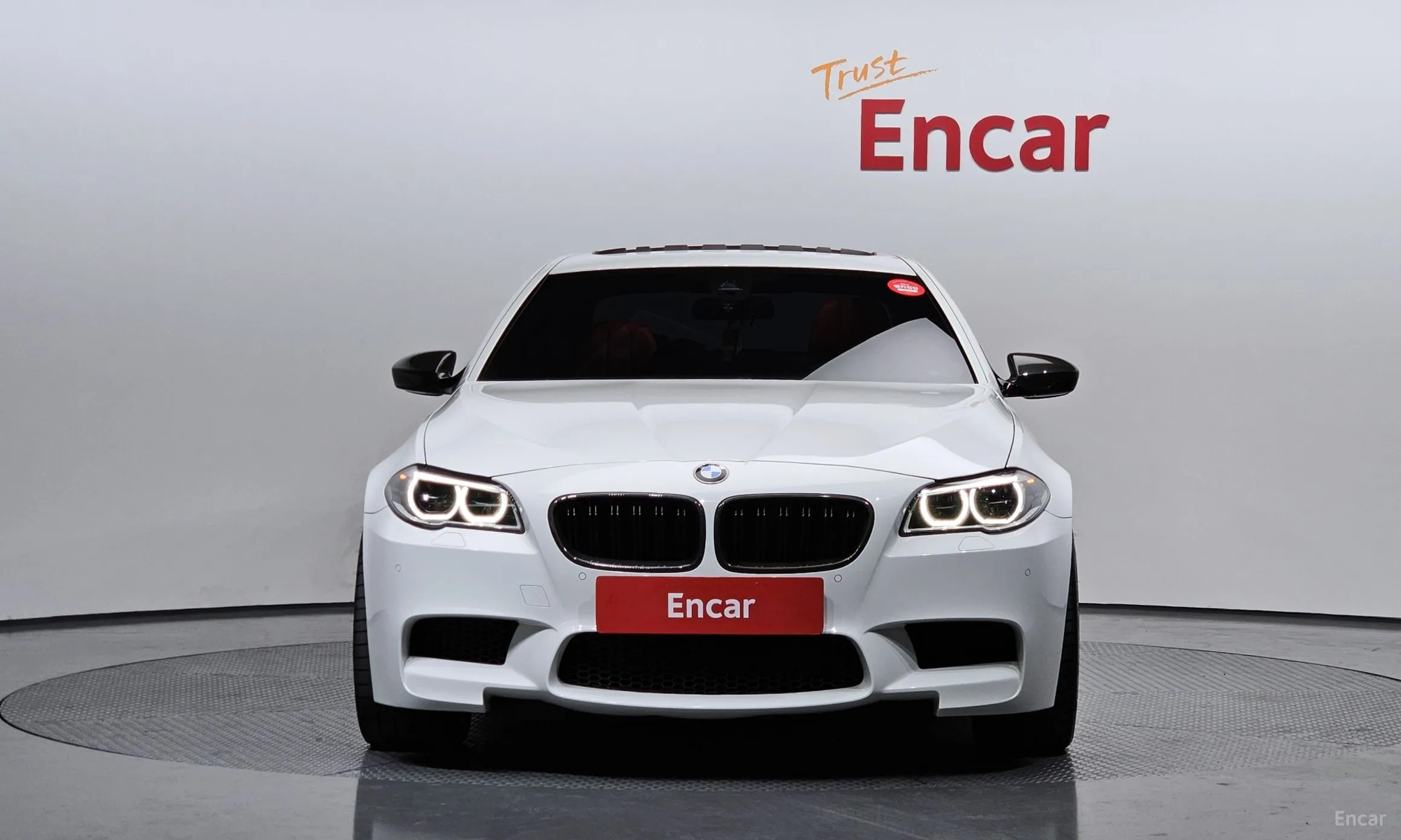BMW M5 (F10) превью 2