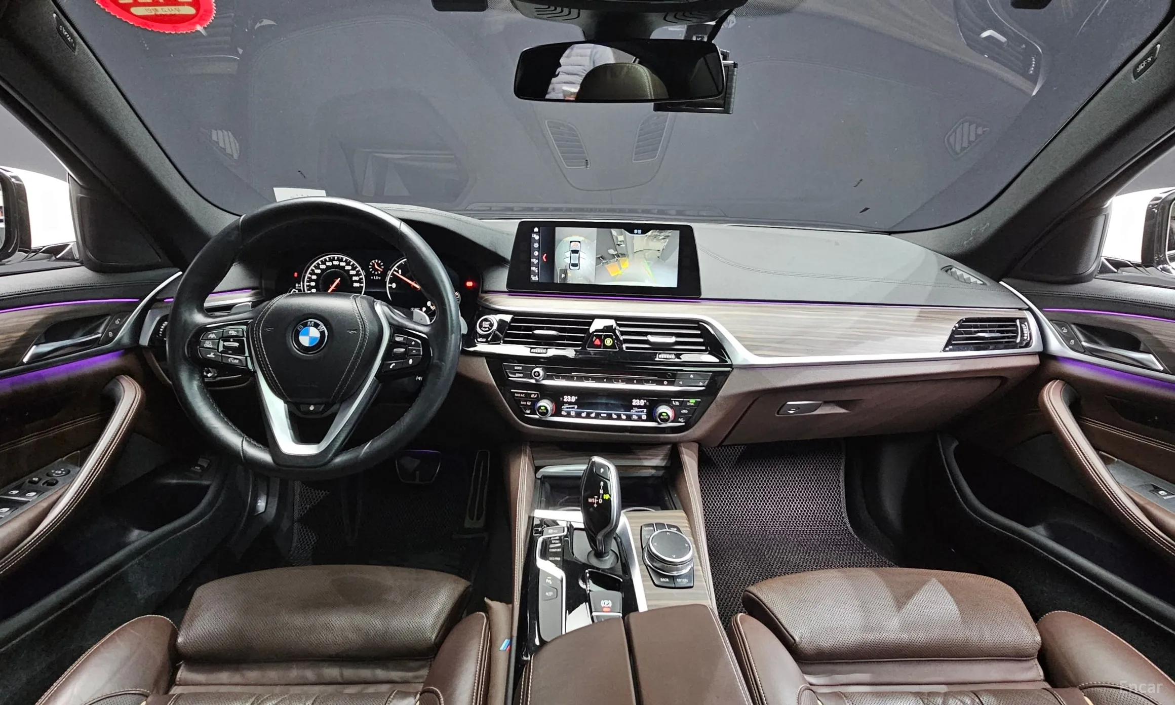 BMW 5 Series (G30) превью 4