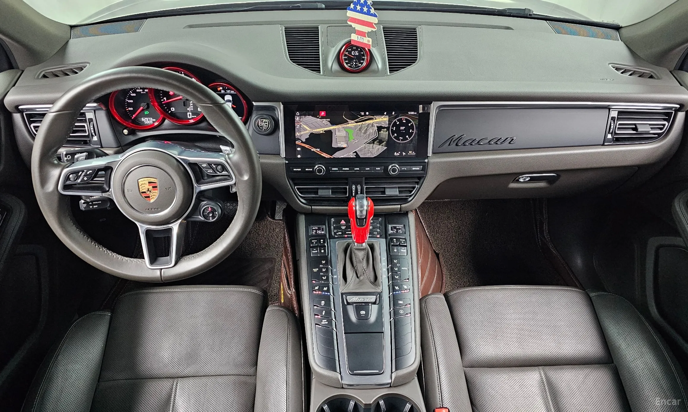 Porsche Macan превью 4