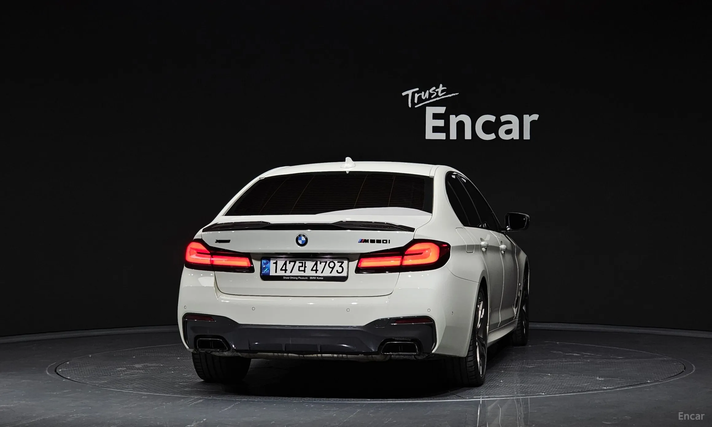 BMW 5 Series (G30) превью 3