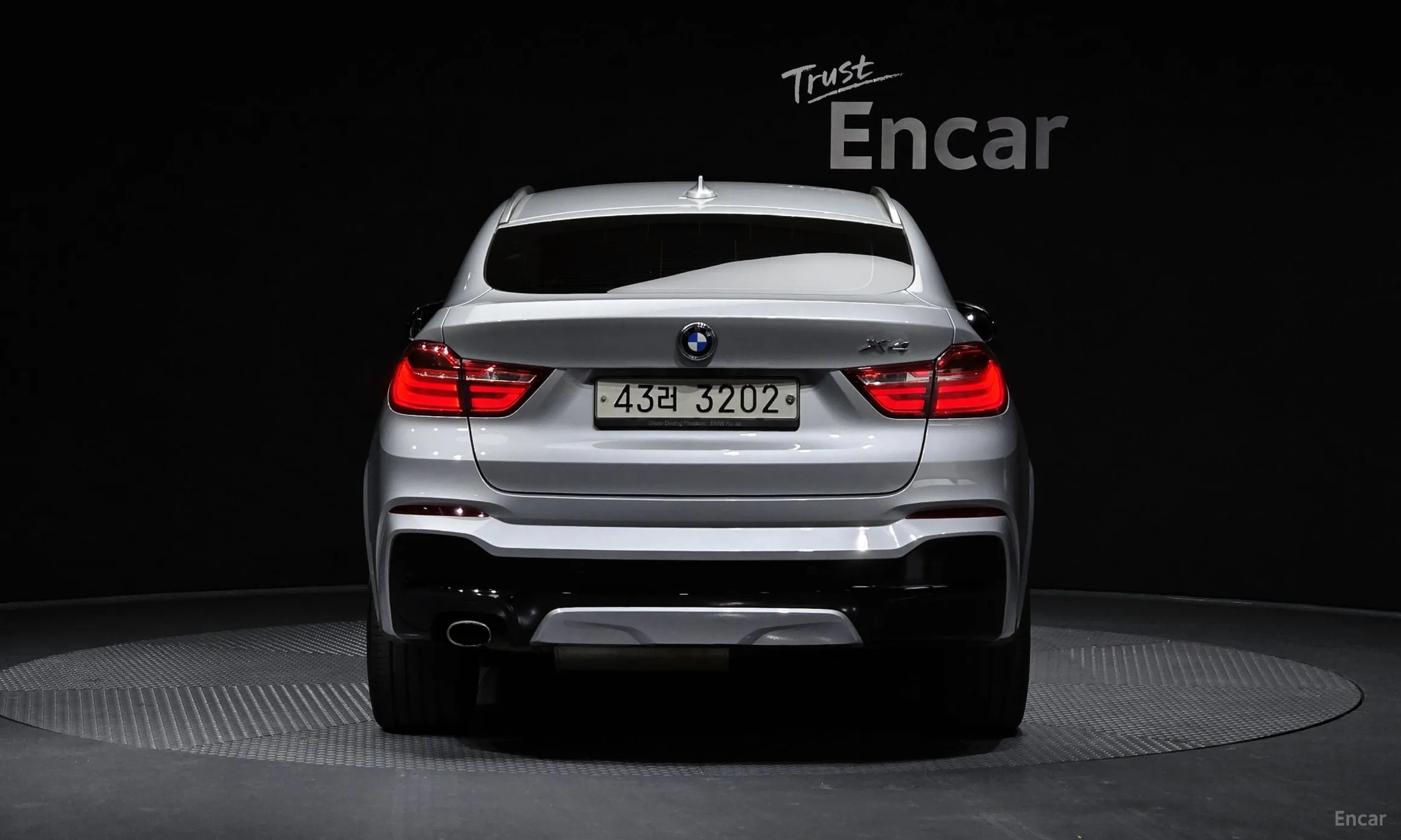 BMW X4 (F26) превью 3