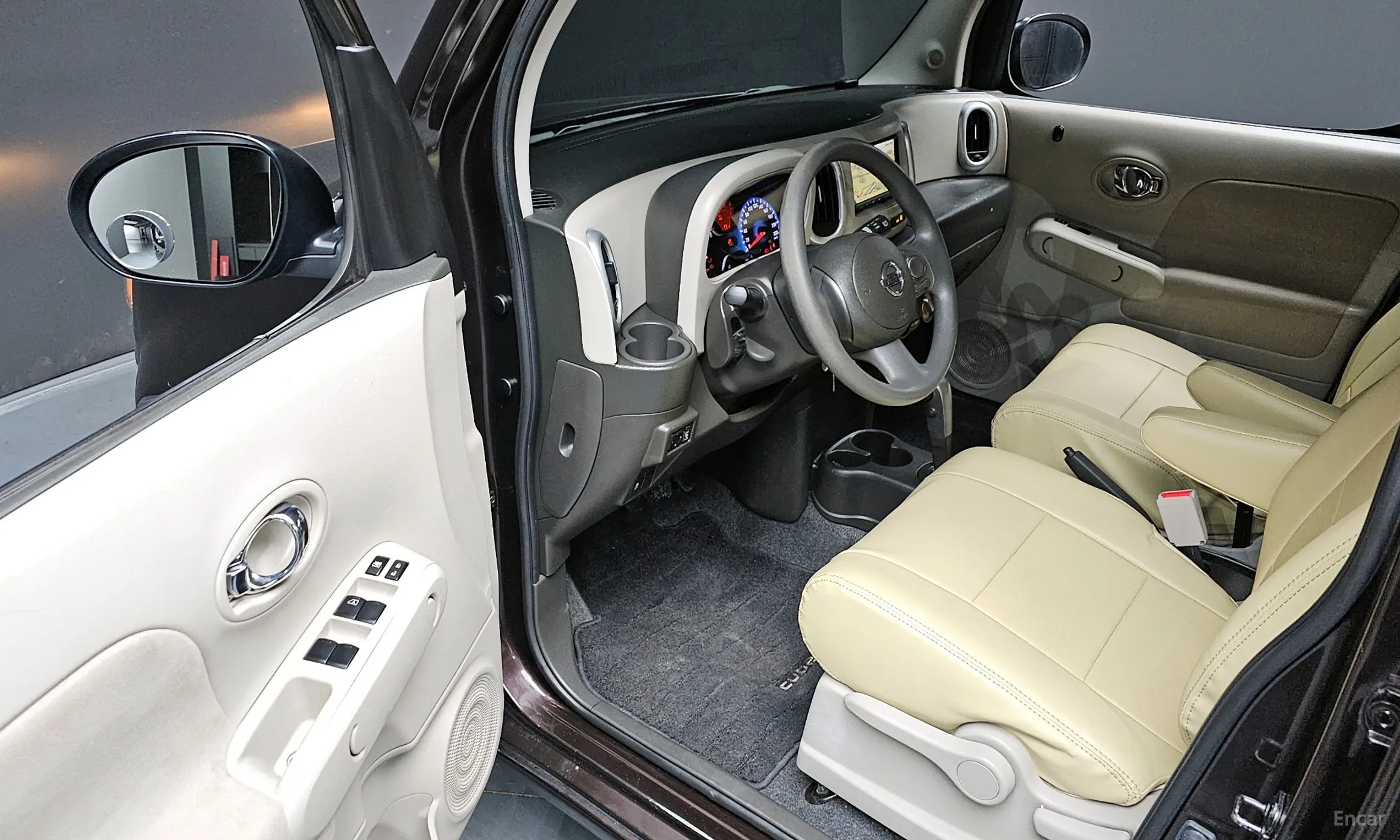 Nissan Cube превью 12