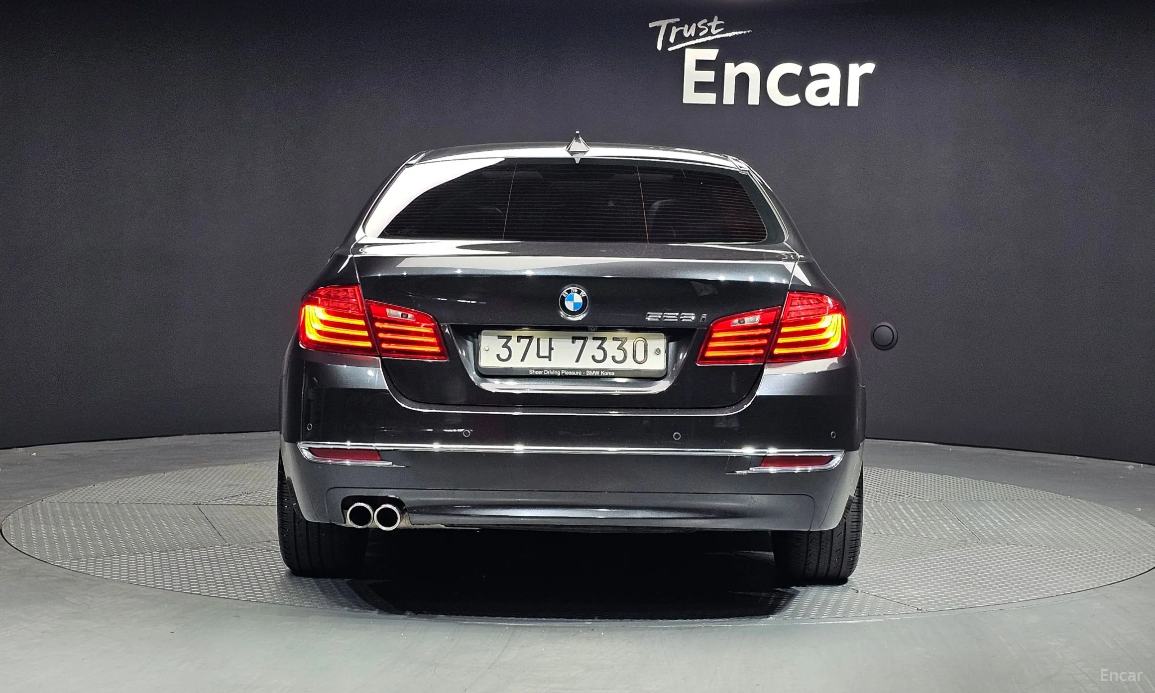 BMW 5 Series (F10) превью 3