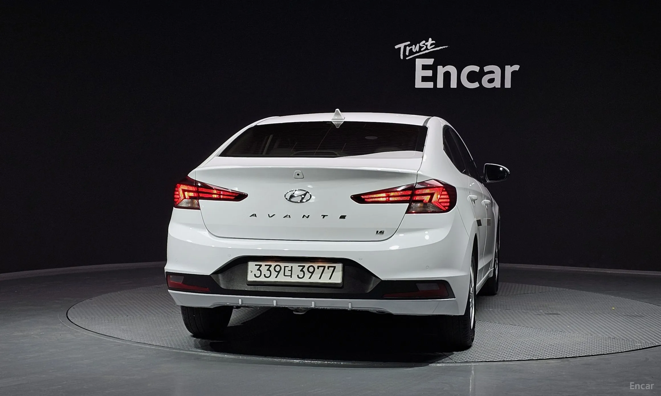 Hyundai Avante AD превью 3