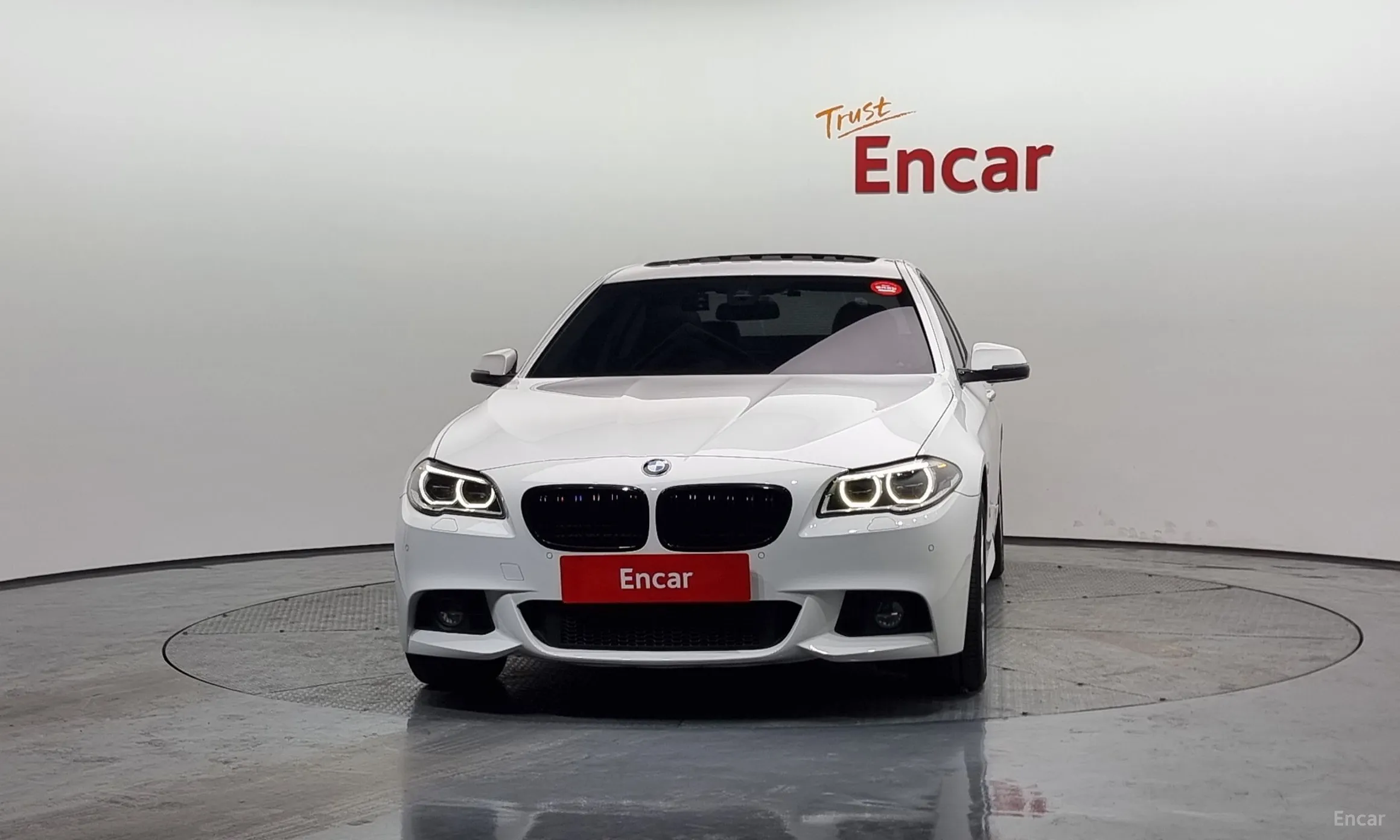 BMW 5 Series (F10) превью 2