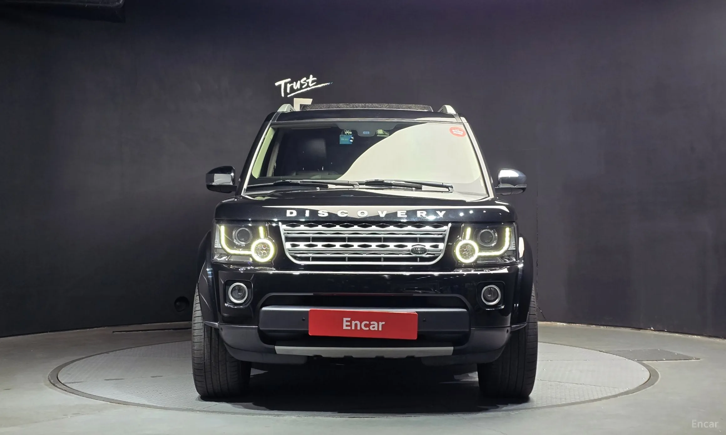 Land Rover Discovery 4