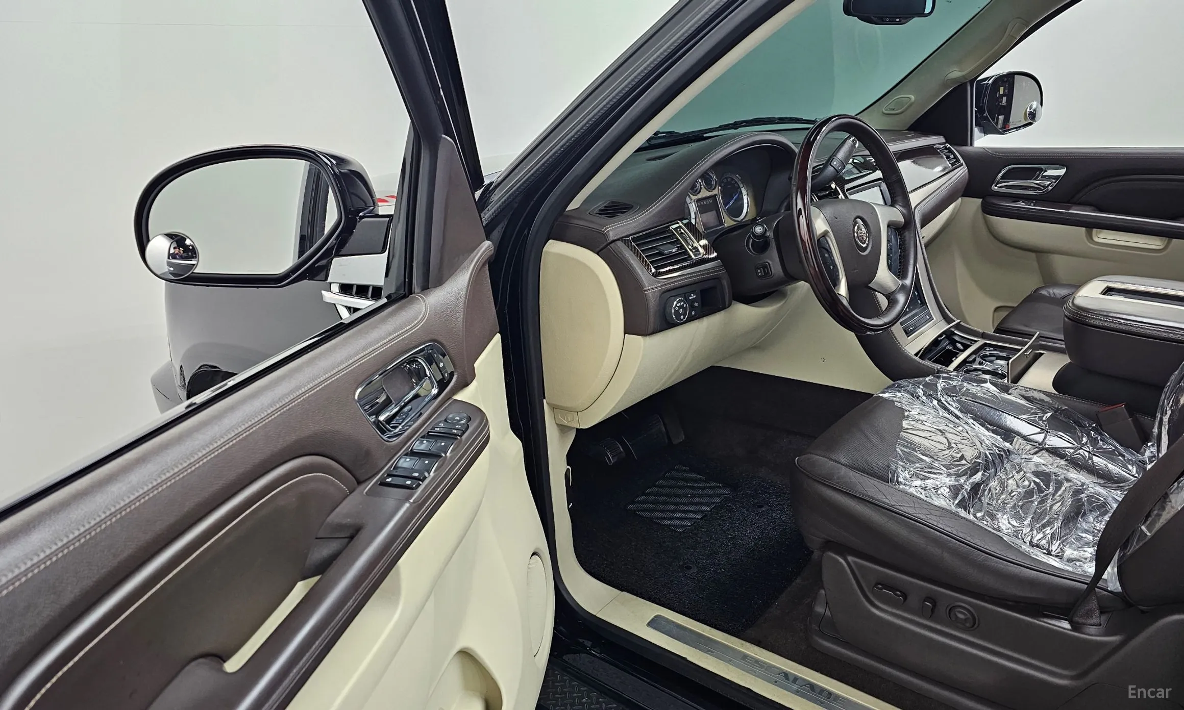Cadillac Escalade превью 11