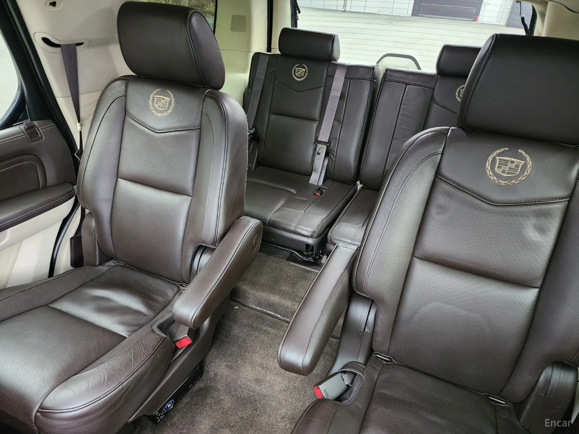 Cadillac Escalade превью 13