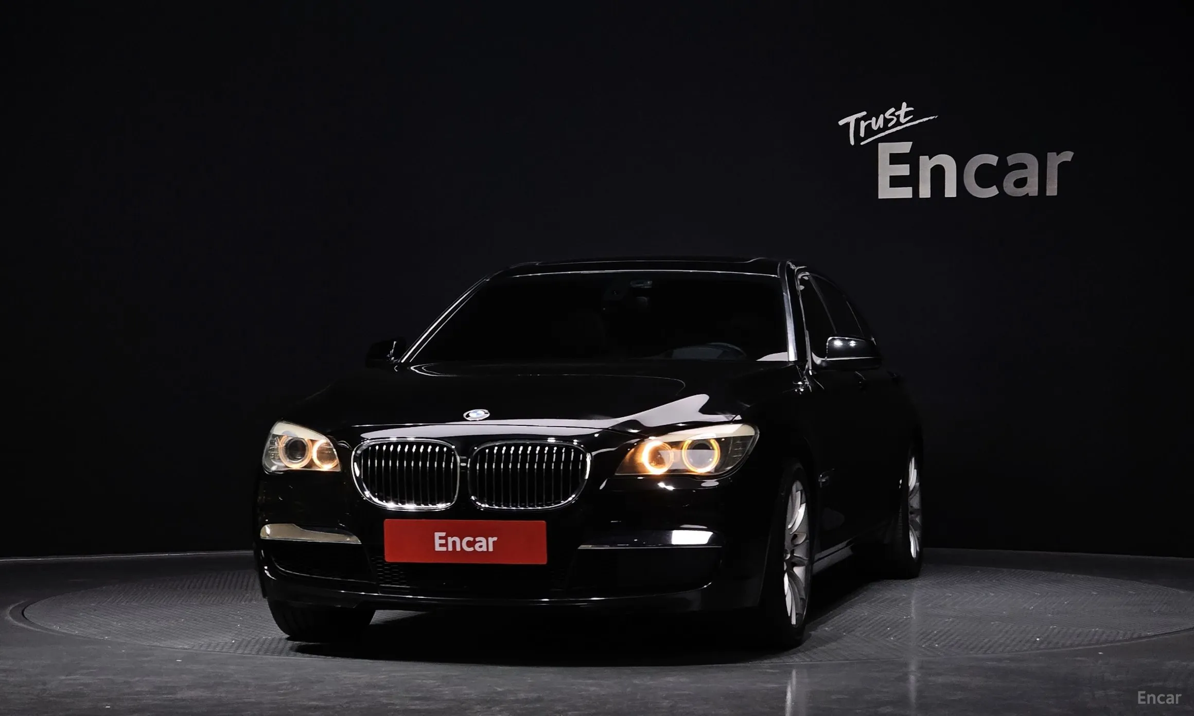 BMW 7 Series (F01) превью 2