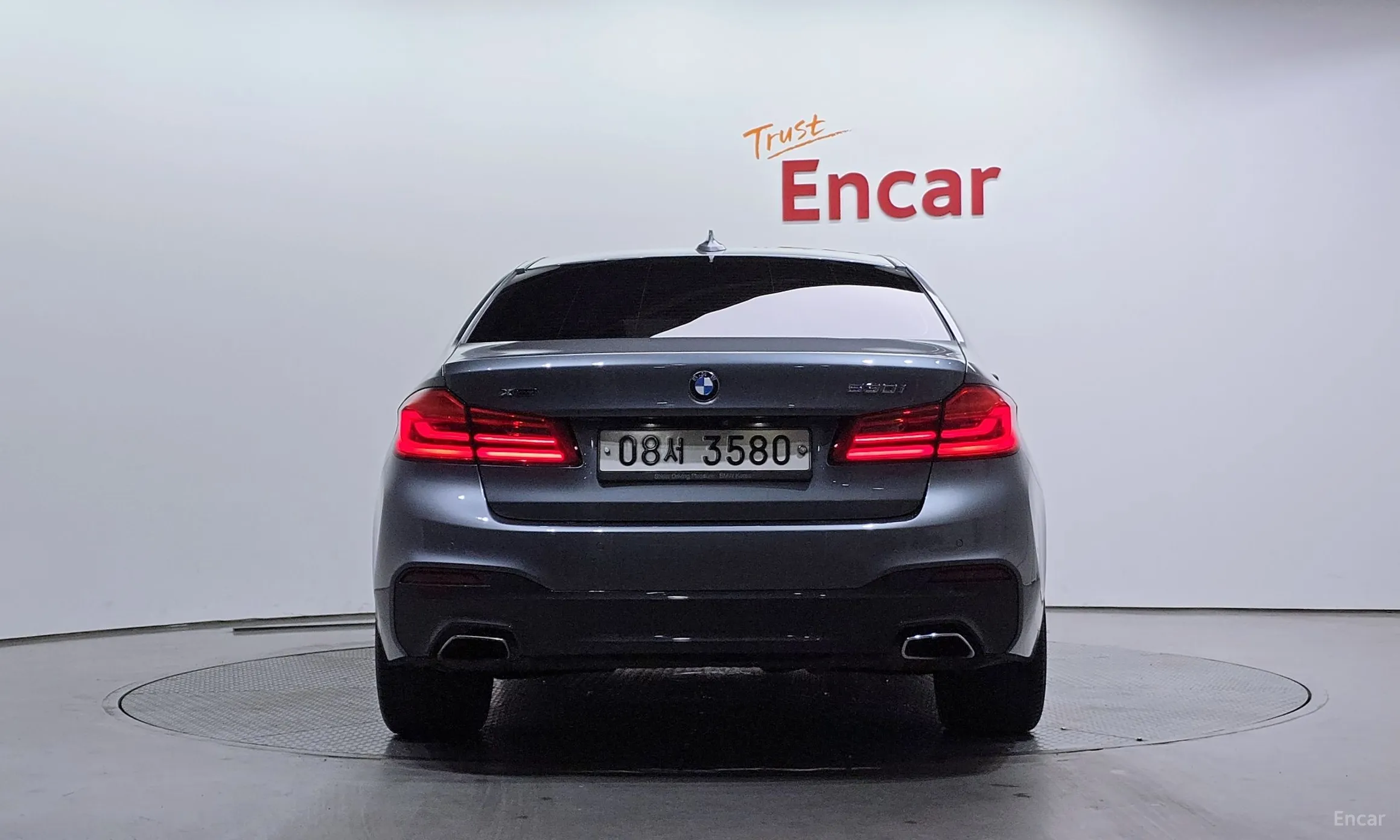 BMW 5 Series (G30) превью 3