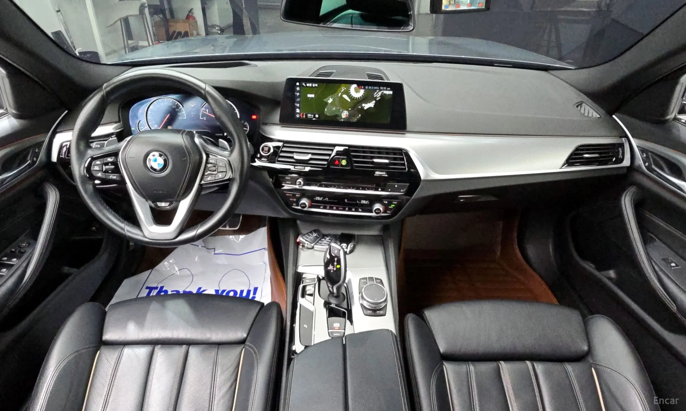 BMW 5 Series (G30) превью 4