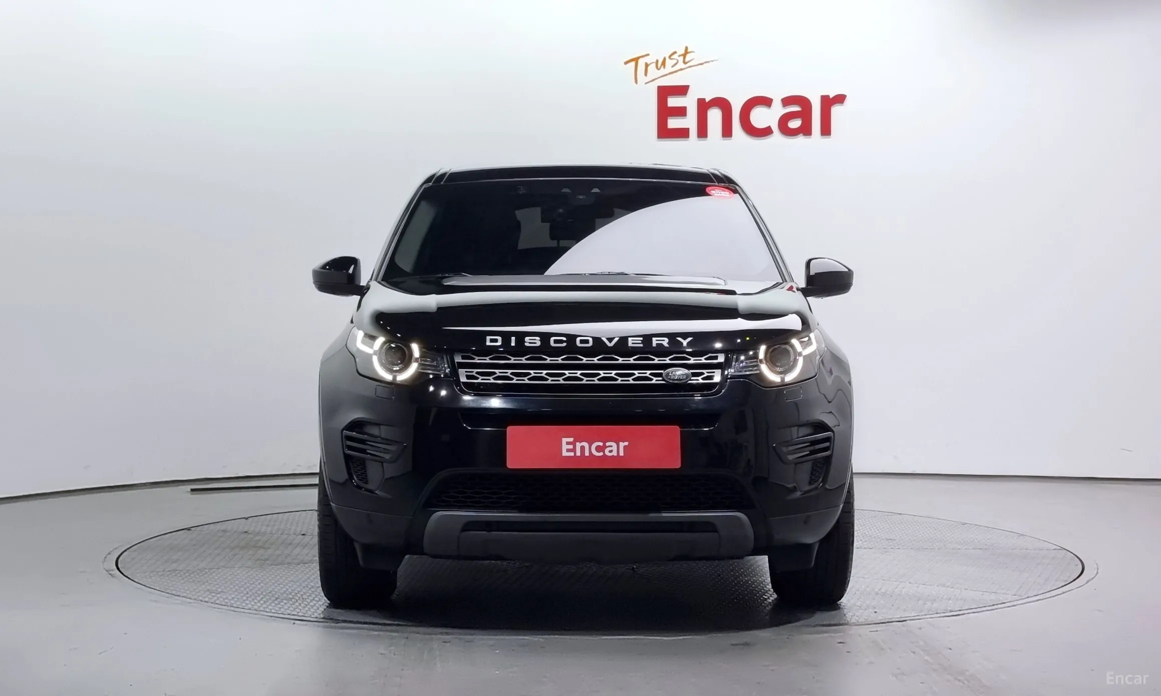 Land Rover Discovery Sports превью 2