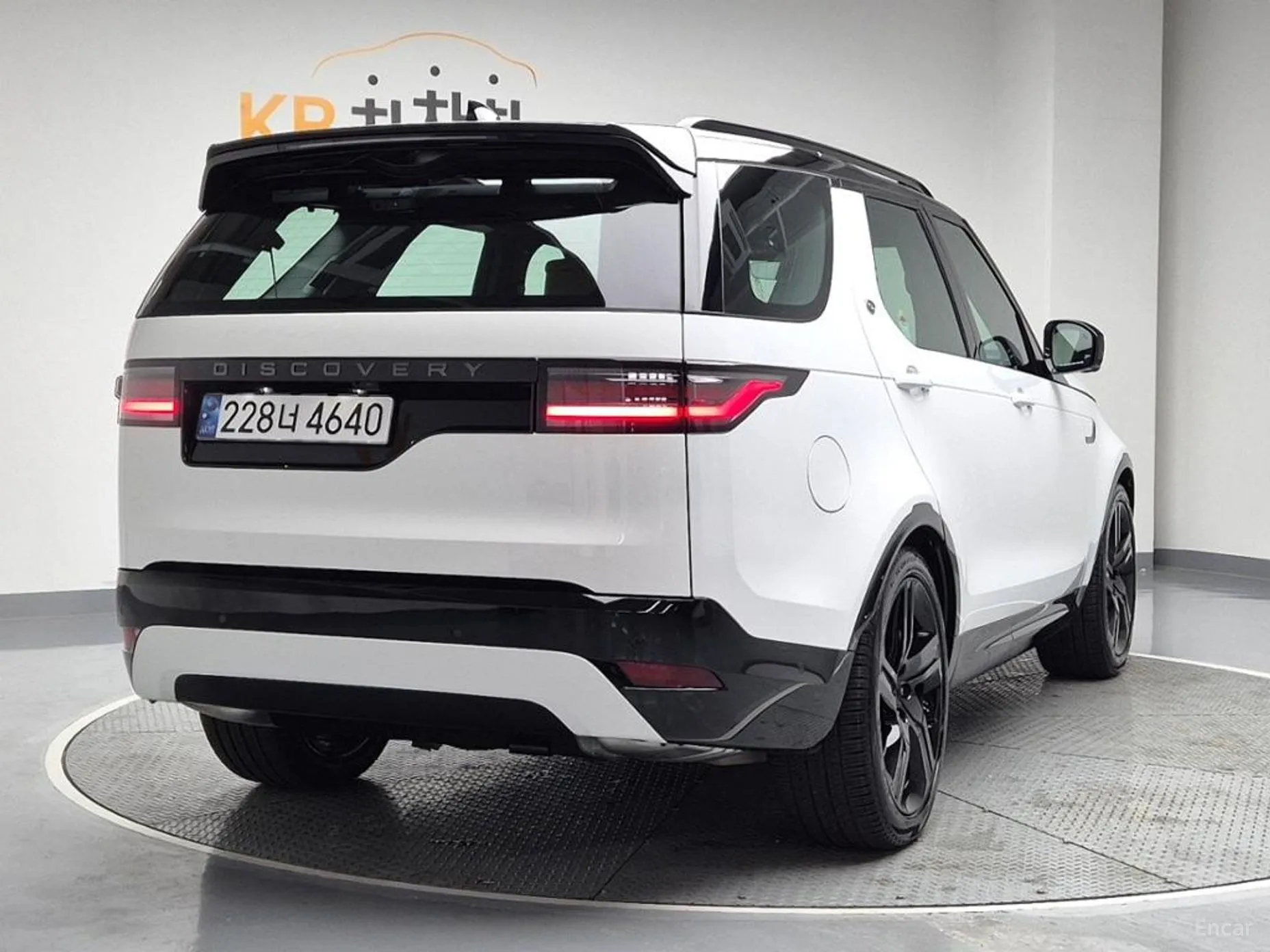 Land Rover Discovery 5 превью 2