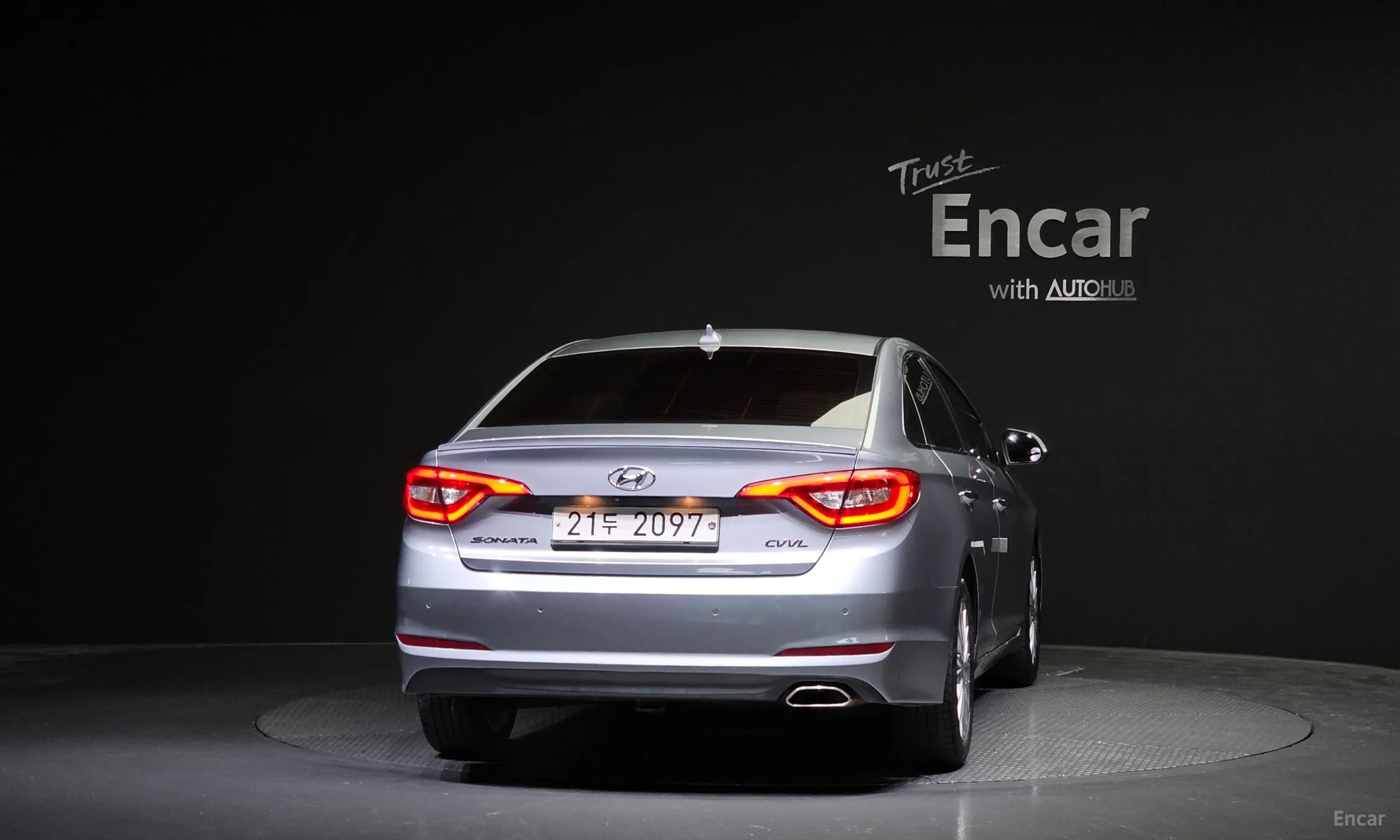Hyundai LF Sonata превью 3