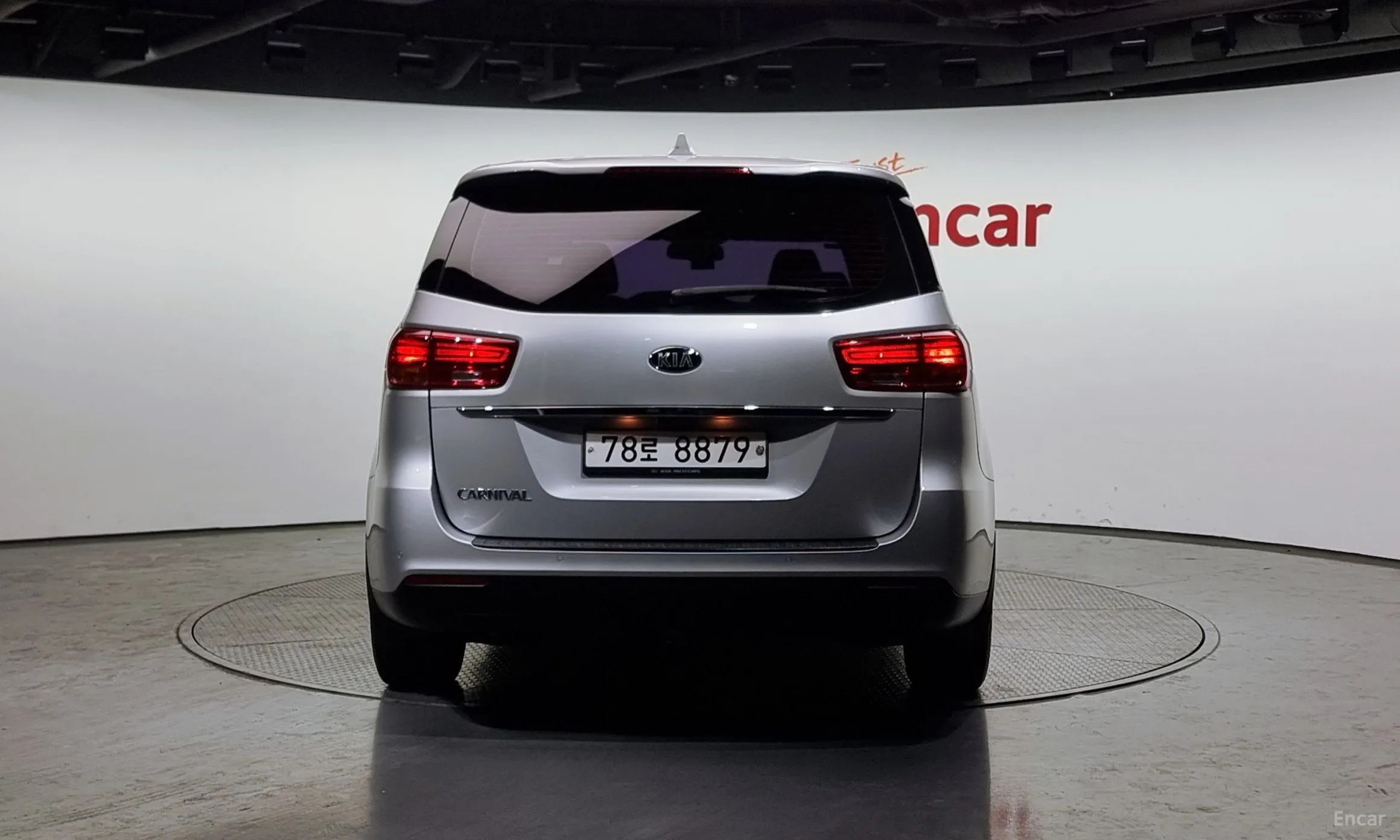 Kia Carnival превью 3