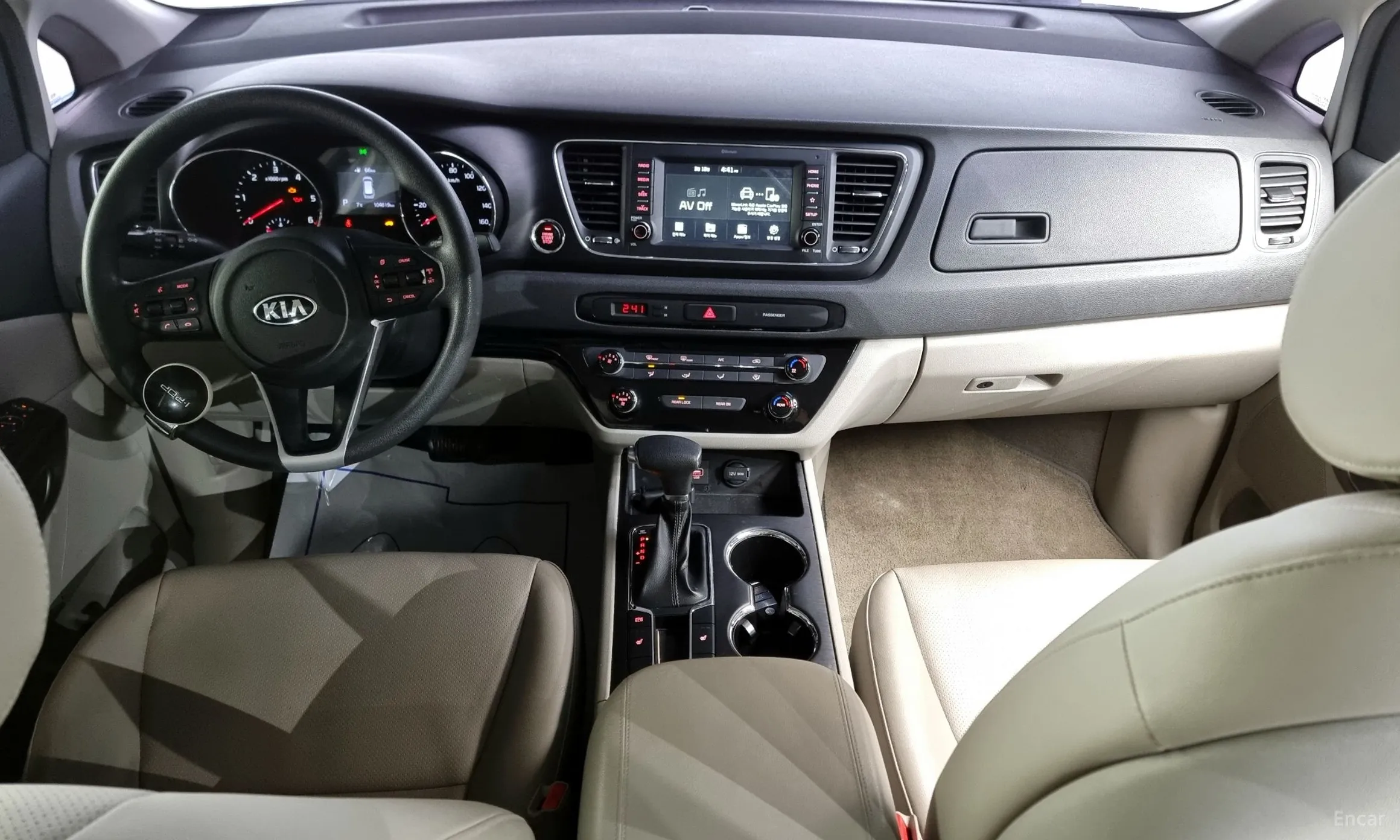 Kia Carnival превью 4