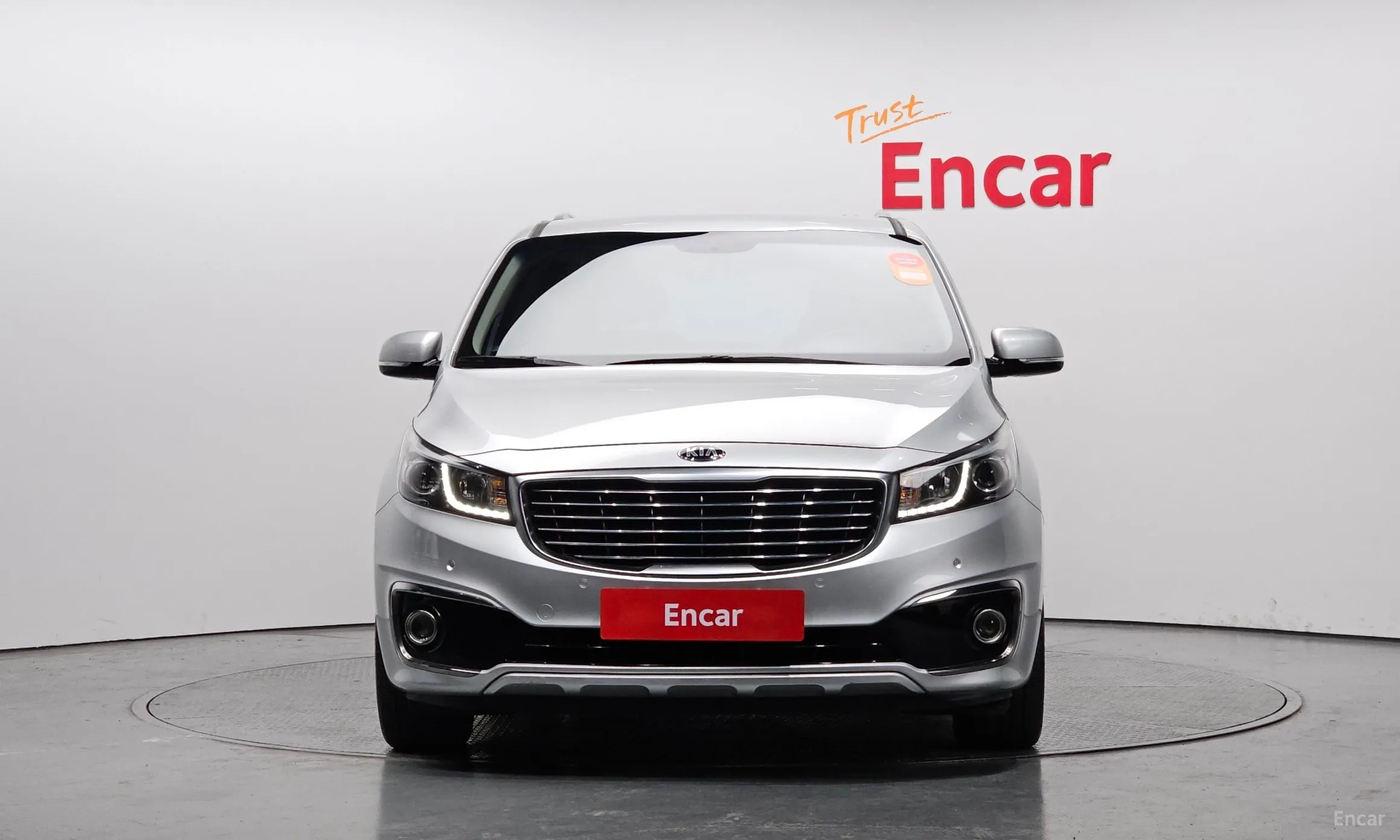 Kia Carnival превью 2