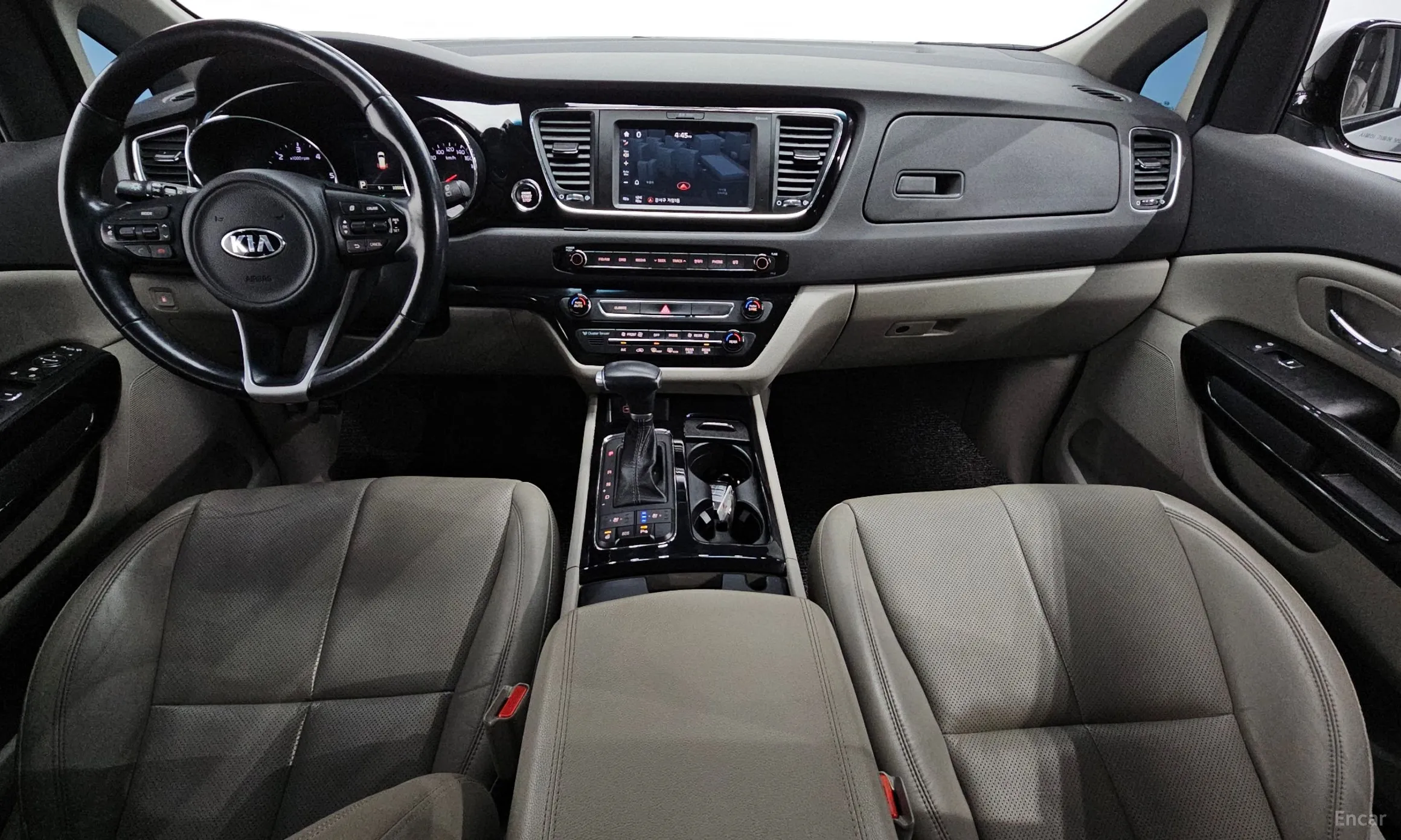 Kia Carnival превью 4