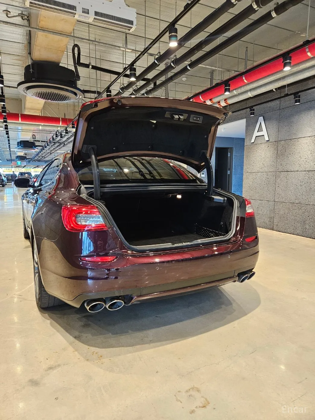 Maserati Quattroporte превью 7