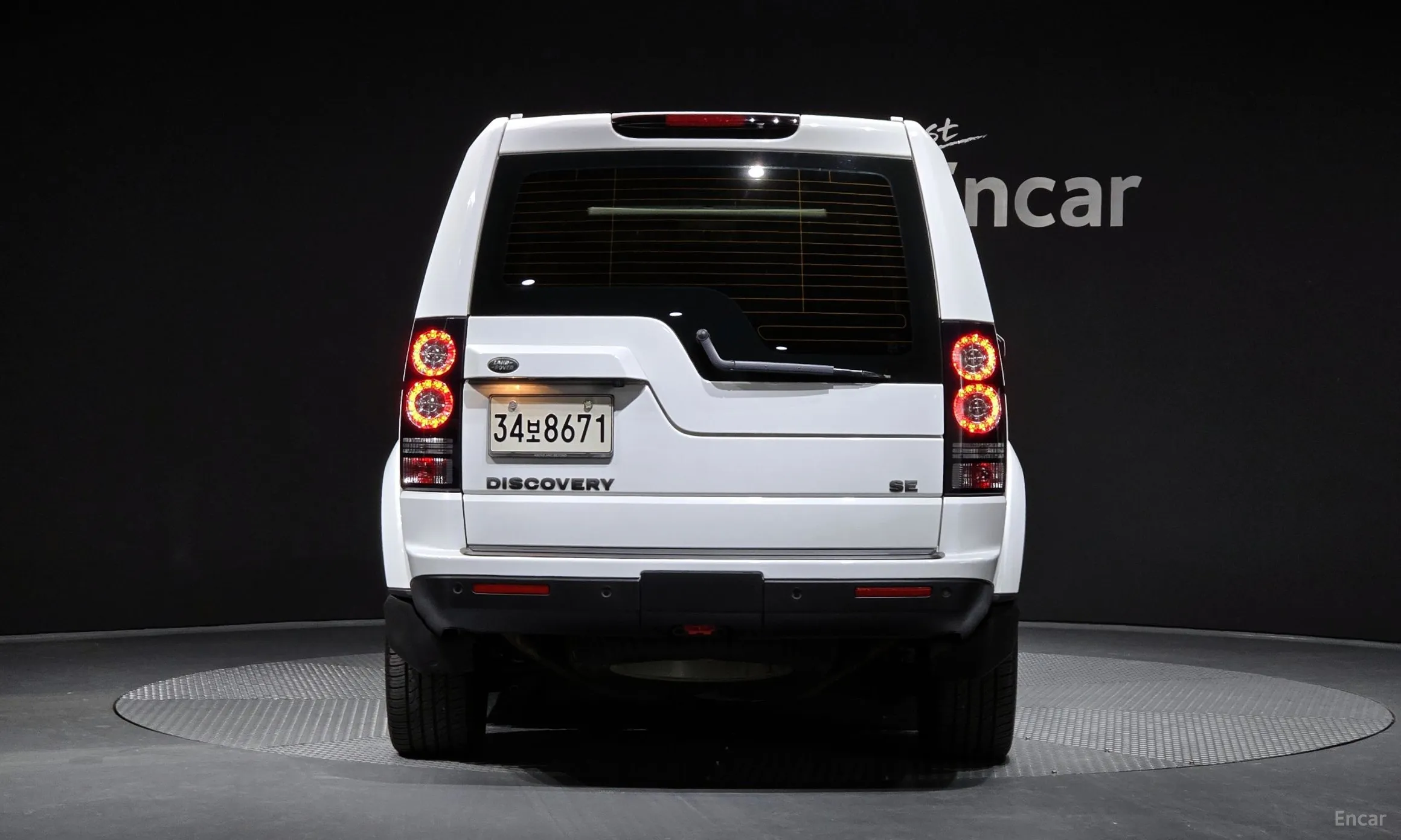 Land Rover Discovery 4 превью 3