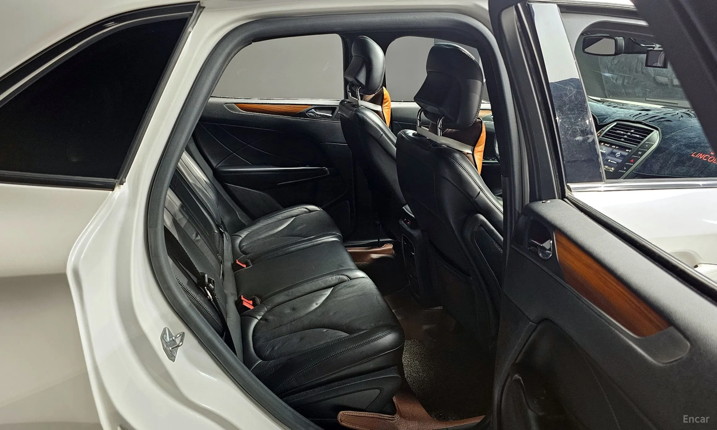 Lincoln MKC превью 13