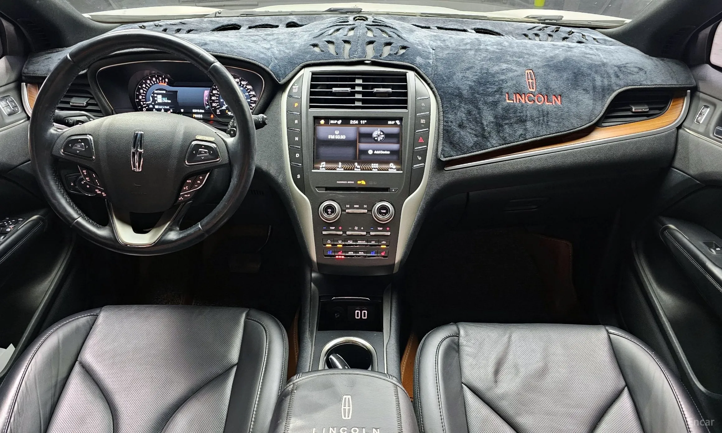 Lincoln MKC превью 7