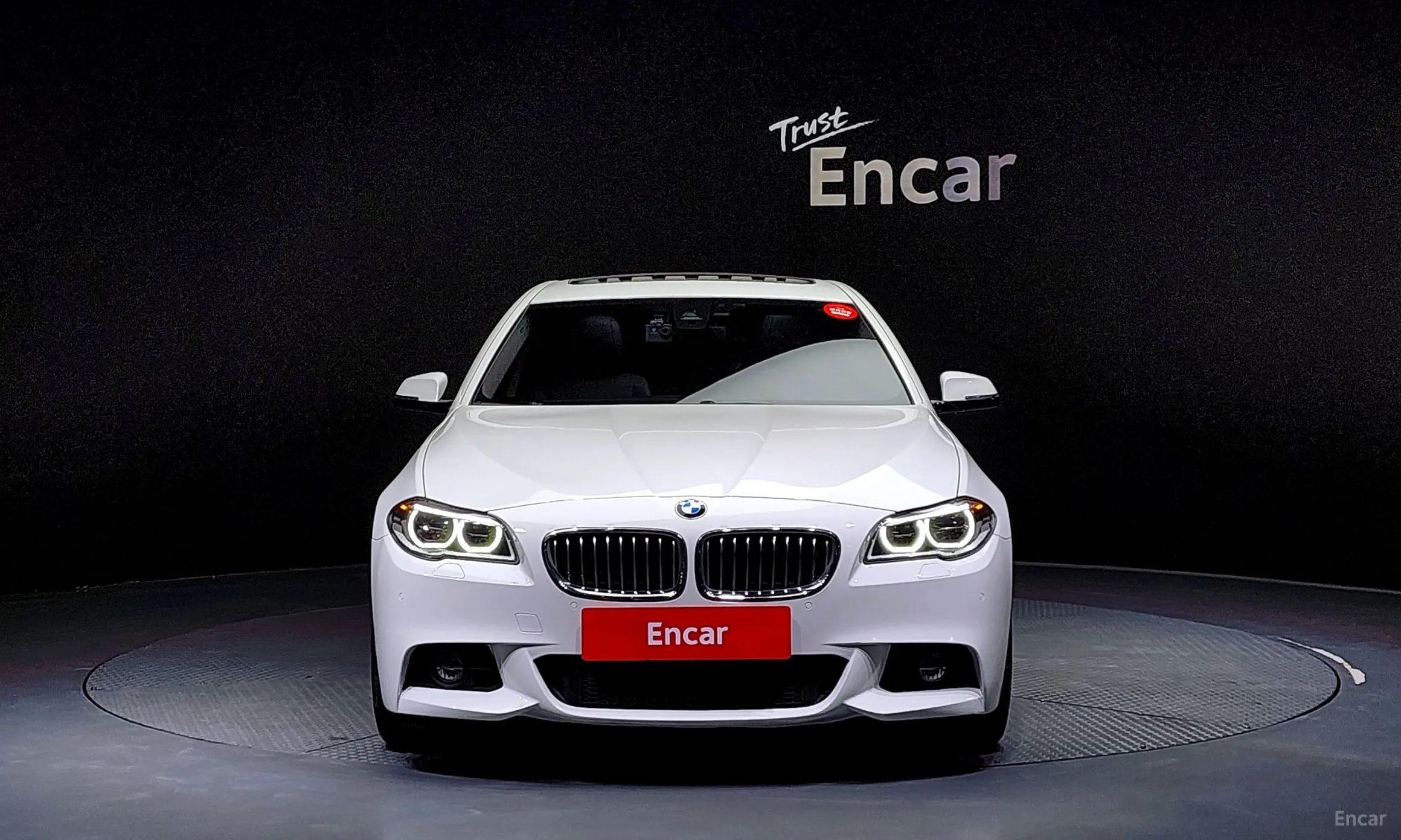 BMW 5 Series (F10) превью 2