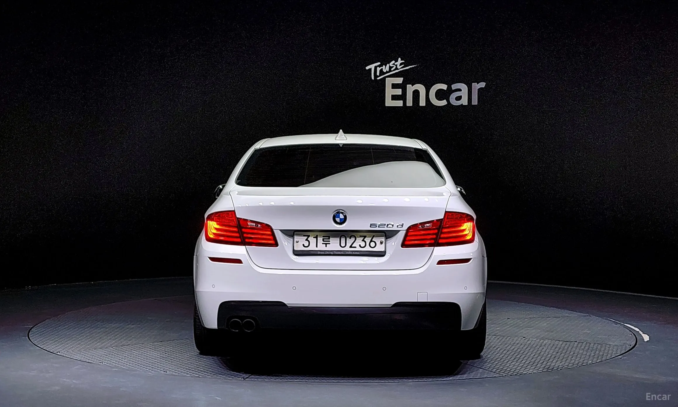 BMW 5 Series (F10) превью 3
