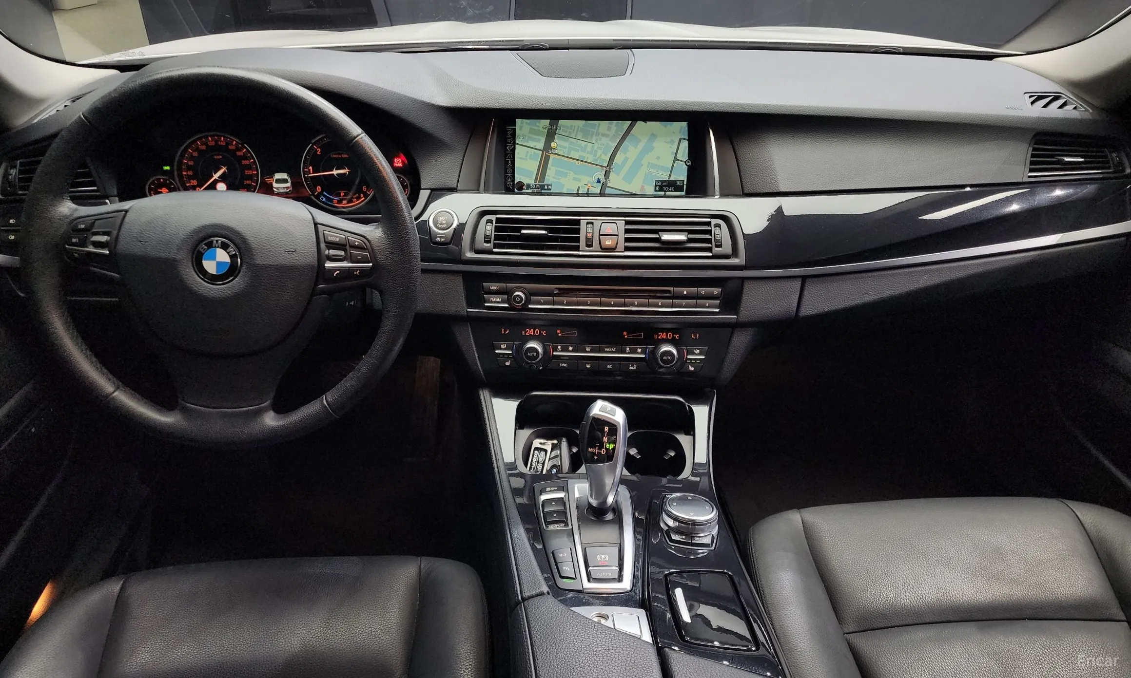 BMW 5 Series (F10) превью 4