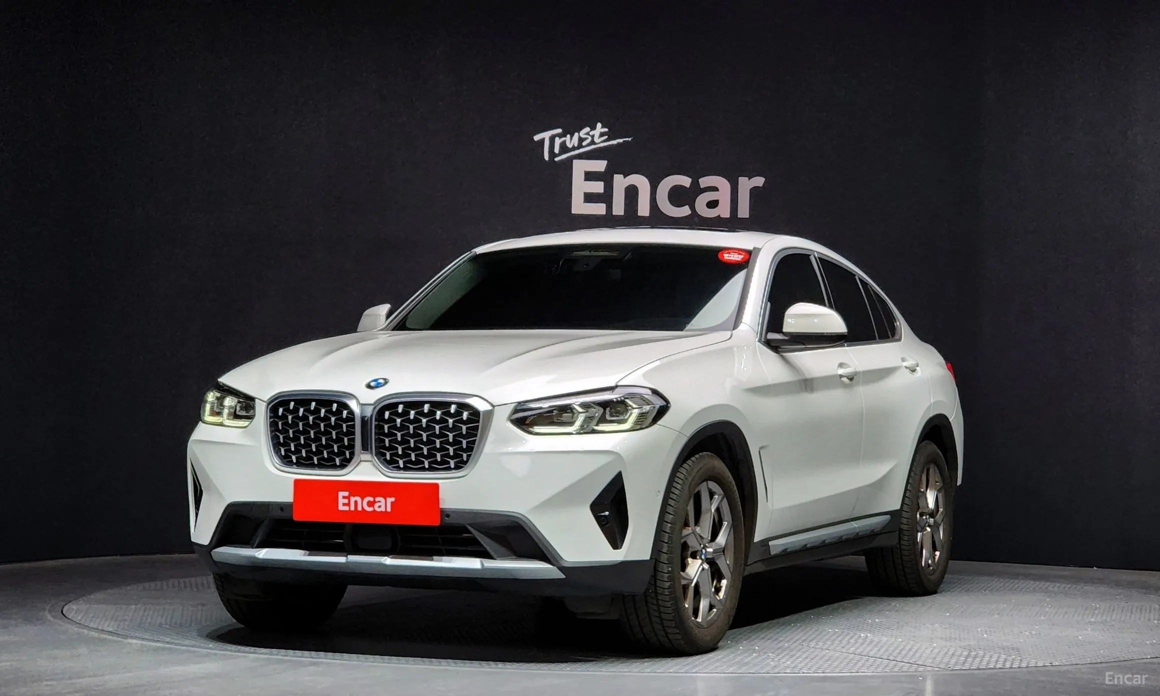 X4 (G02)