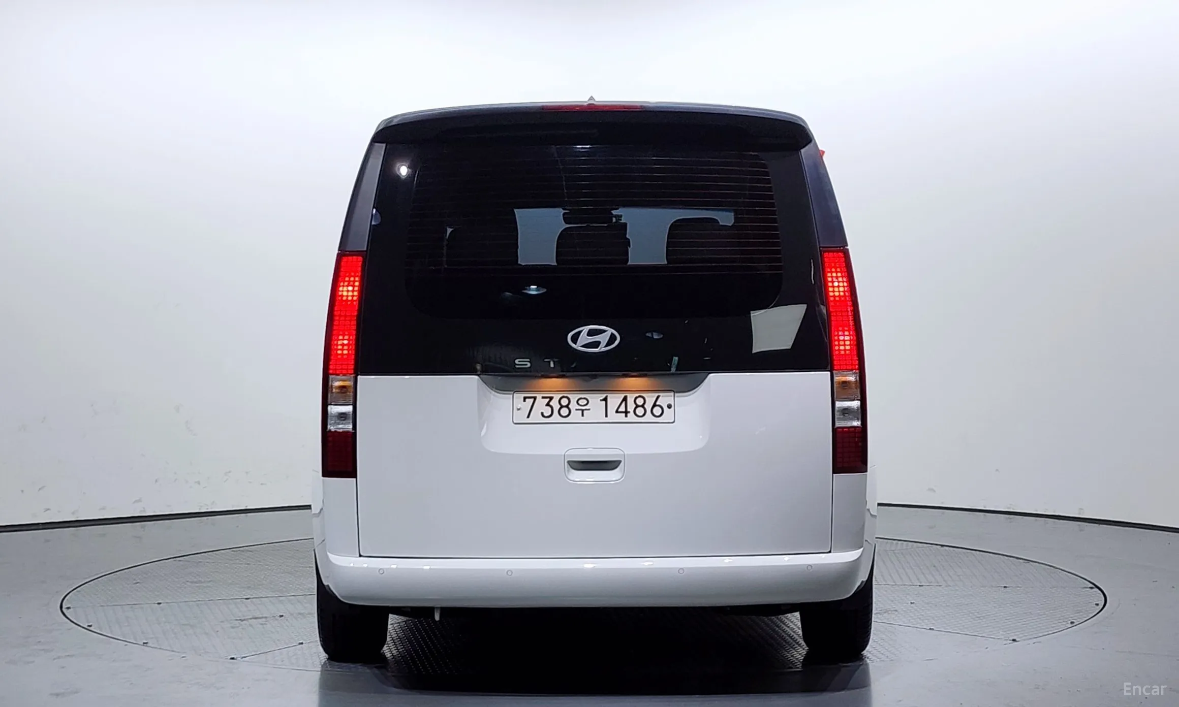 Hyundai Staria превью 3