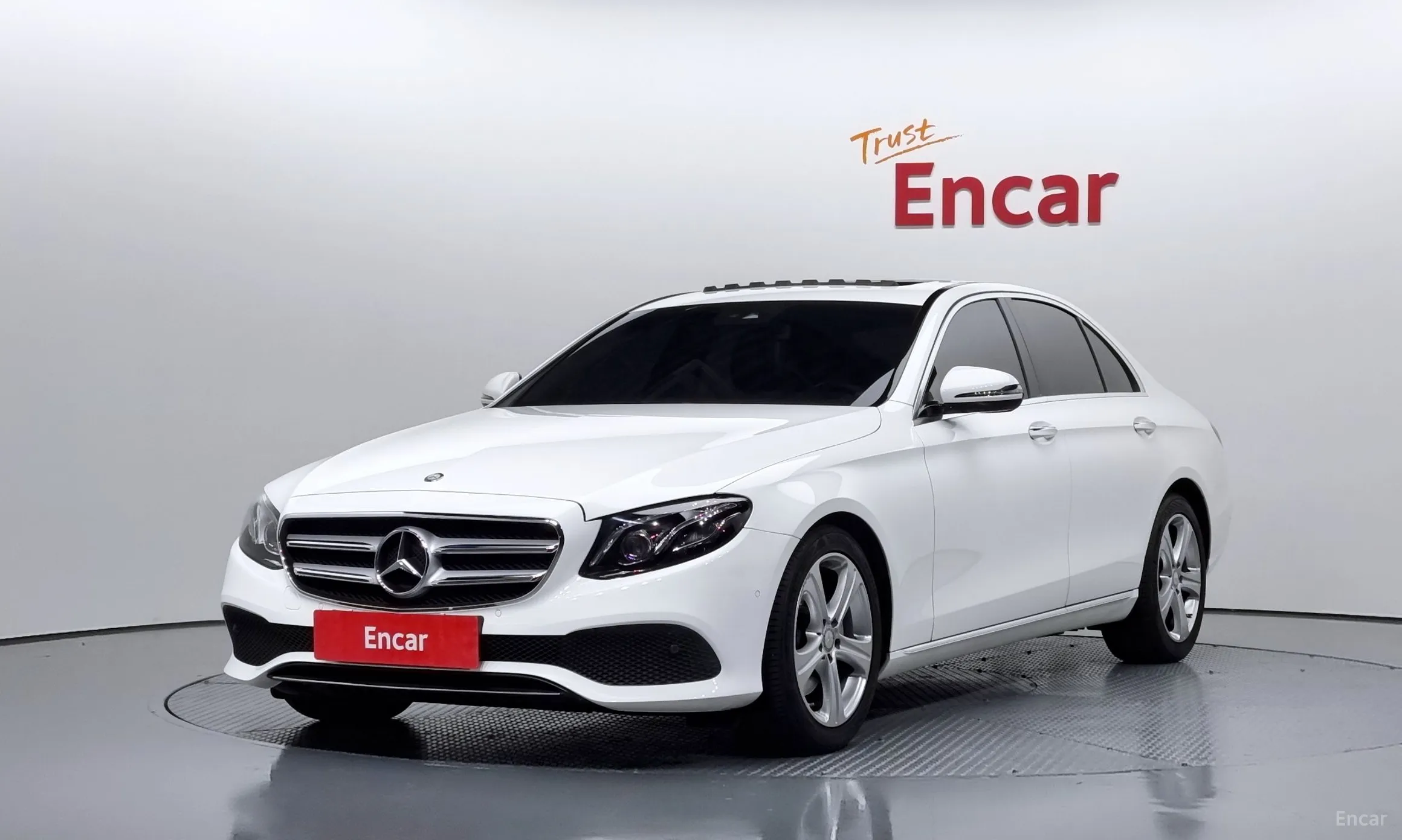 Mercedes Benz E-Class W213