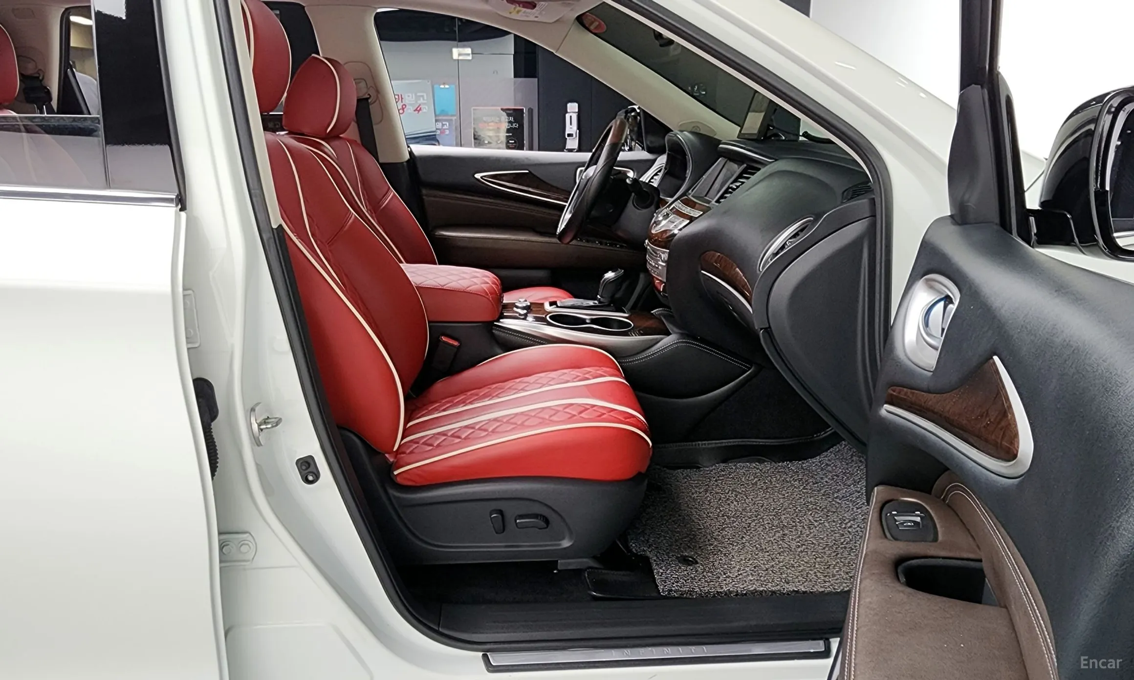 Infiniti QX60 превью 11