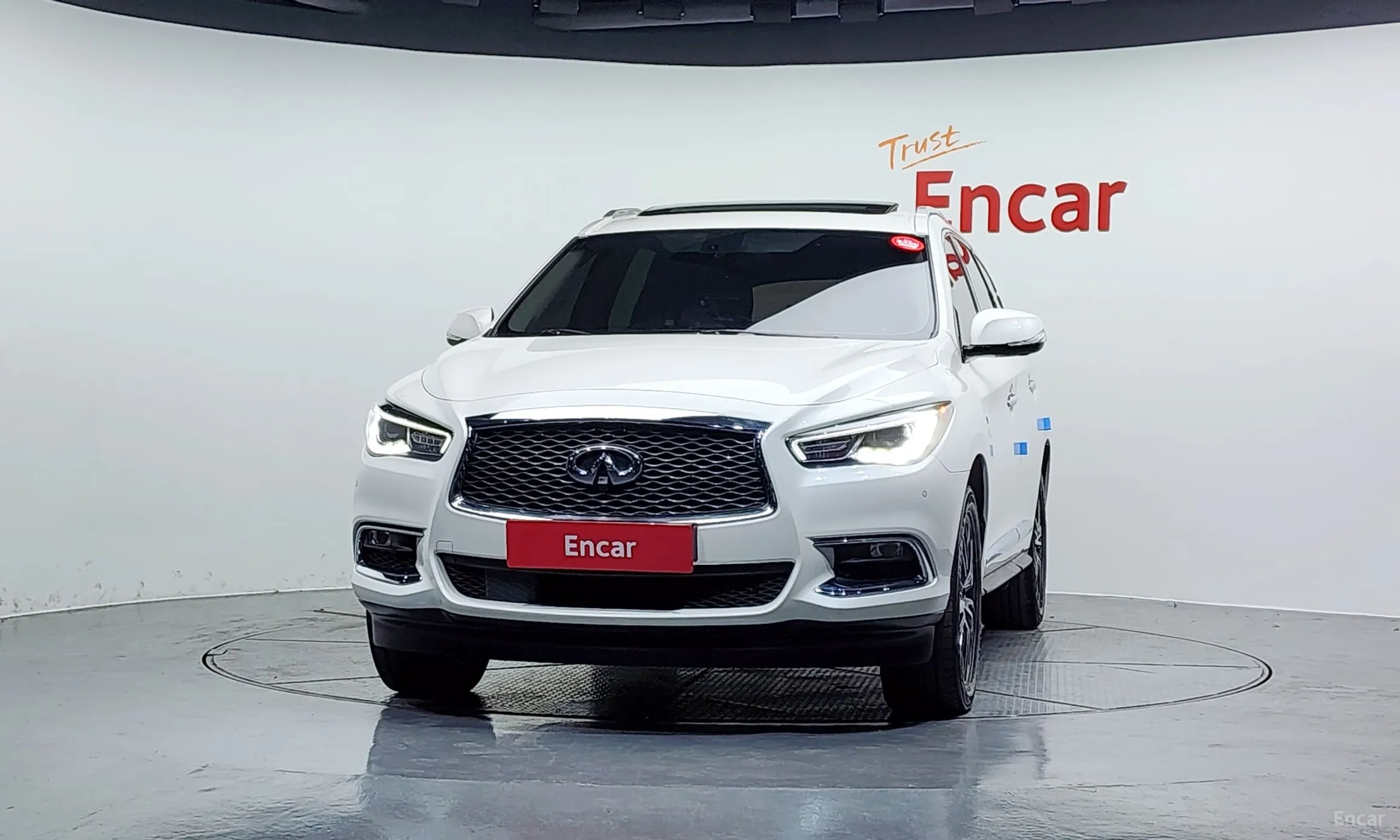 Infiniti QX60 превью 3