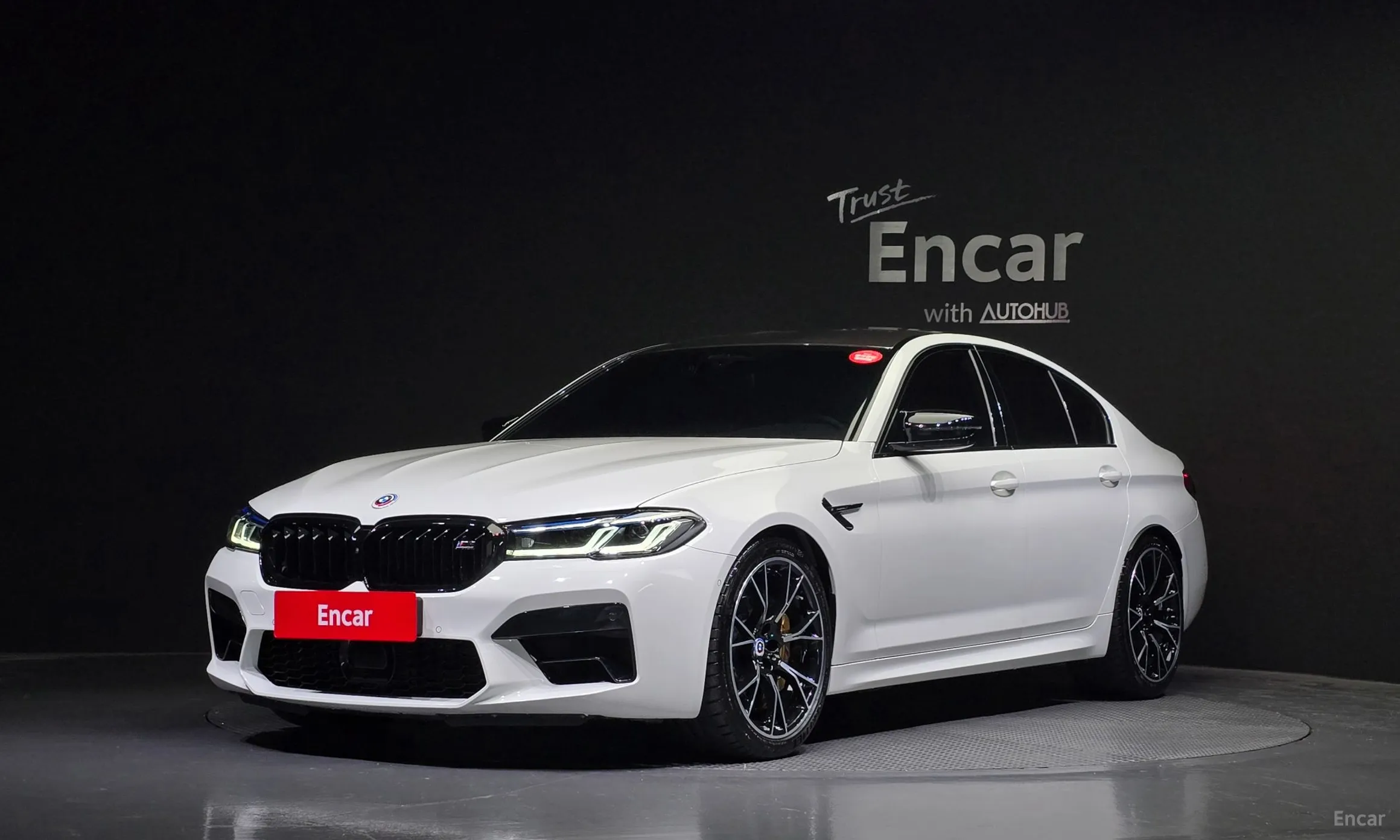 BMW M5 (F90)