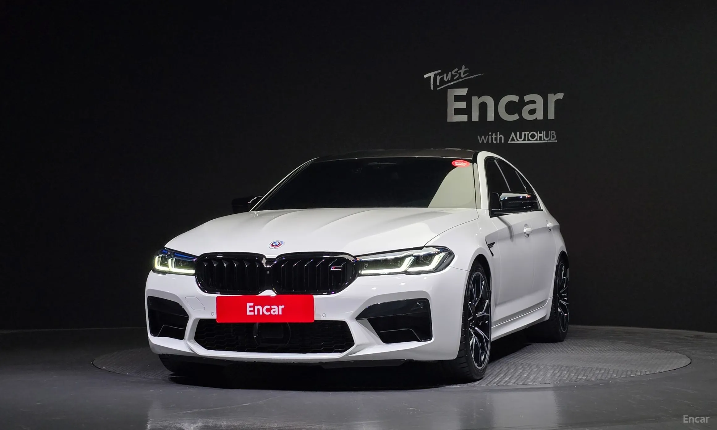 BMW M5 (F90)