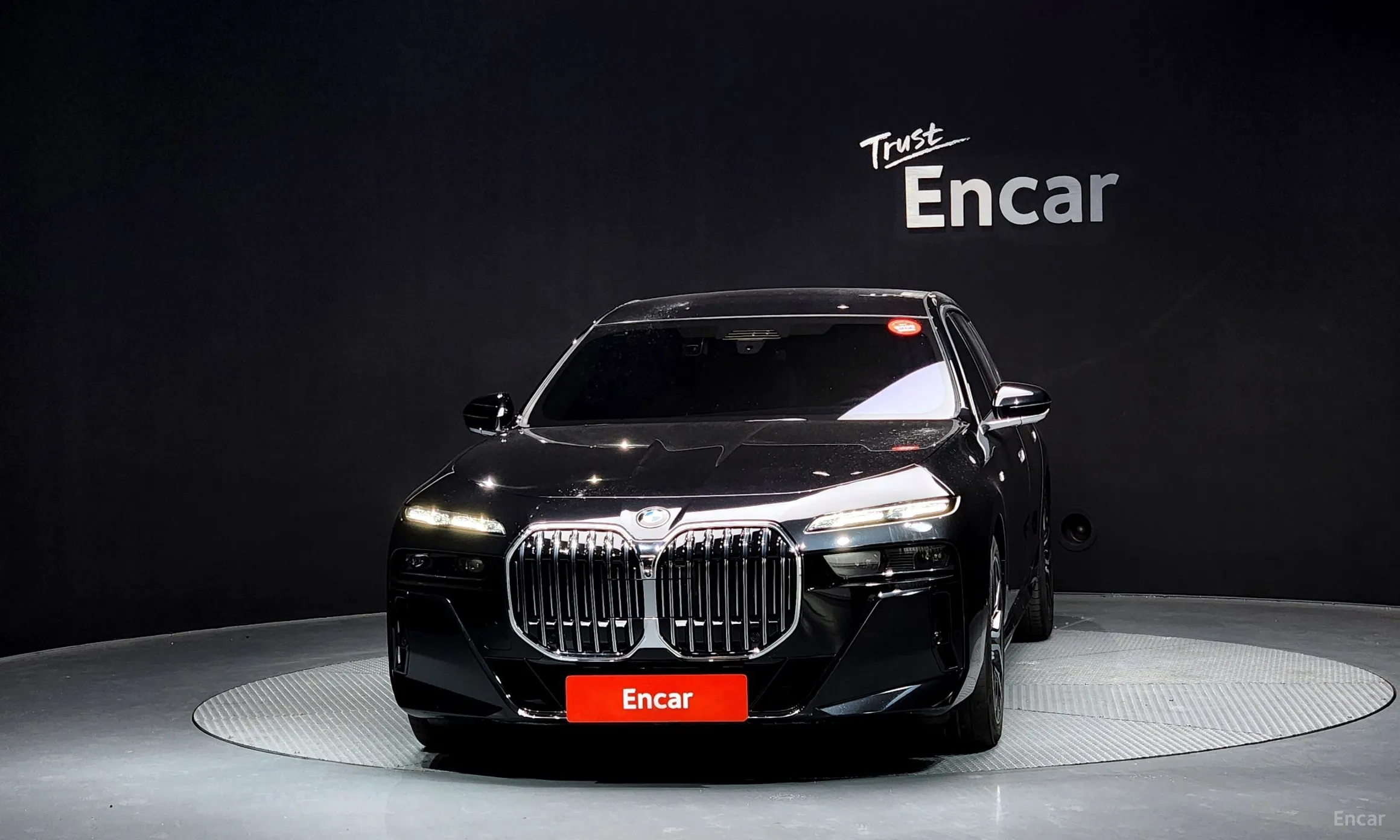 BMW 7 Series (G70) превью 2