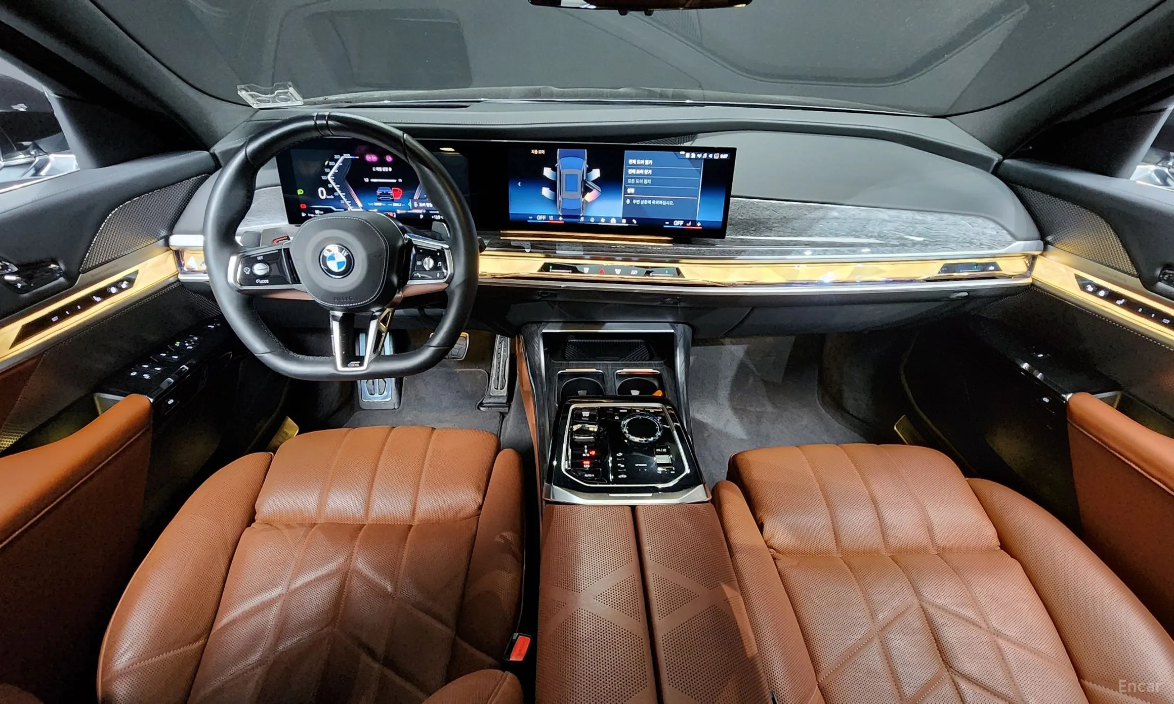 BMW 7 Series (G70) превью 4