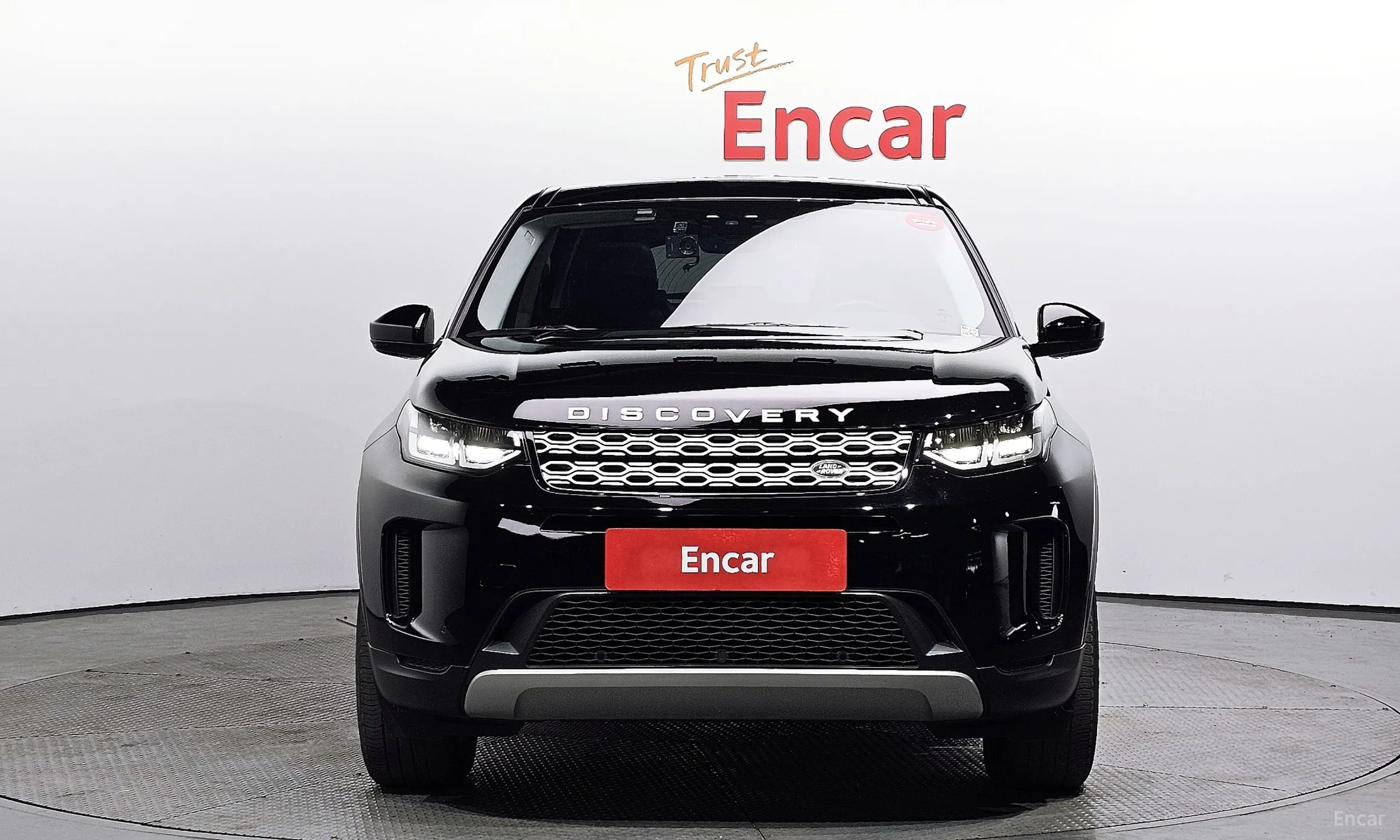 Land Rover Discovery Sports превью 2