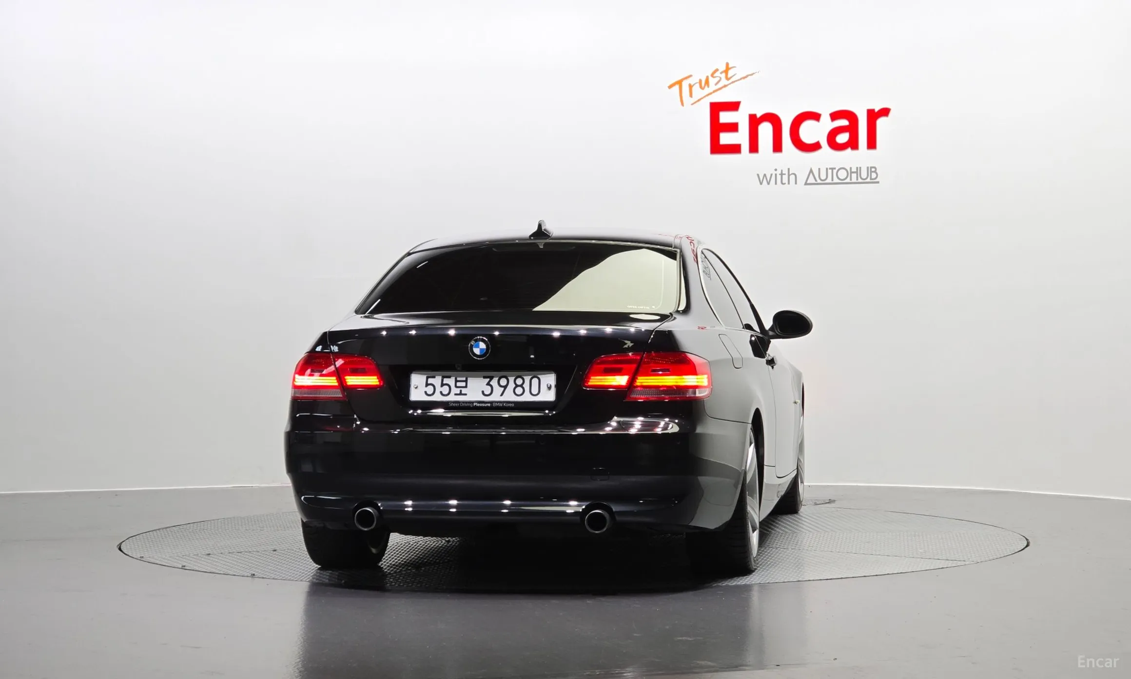 BMW 3 Series (E90) превью 3