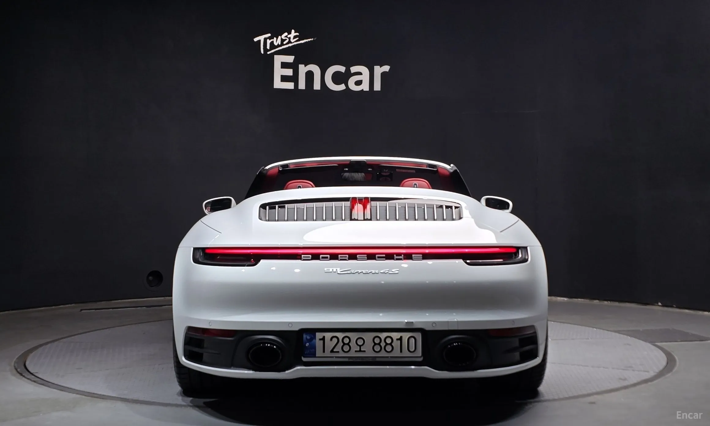 Porsche 911 (992) превью 3