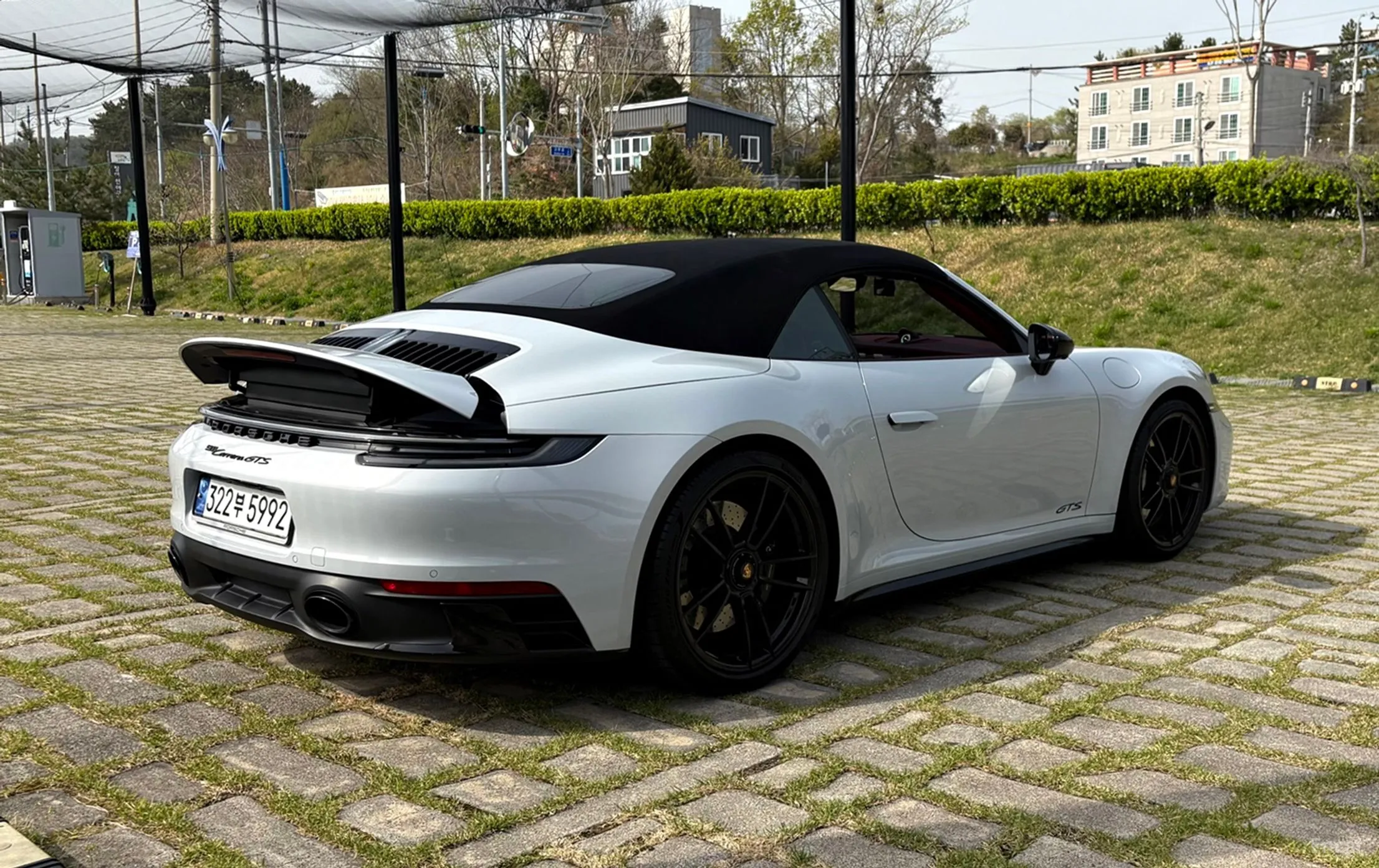 Porsche 911 (992) превью 4